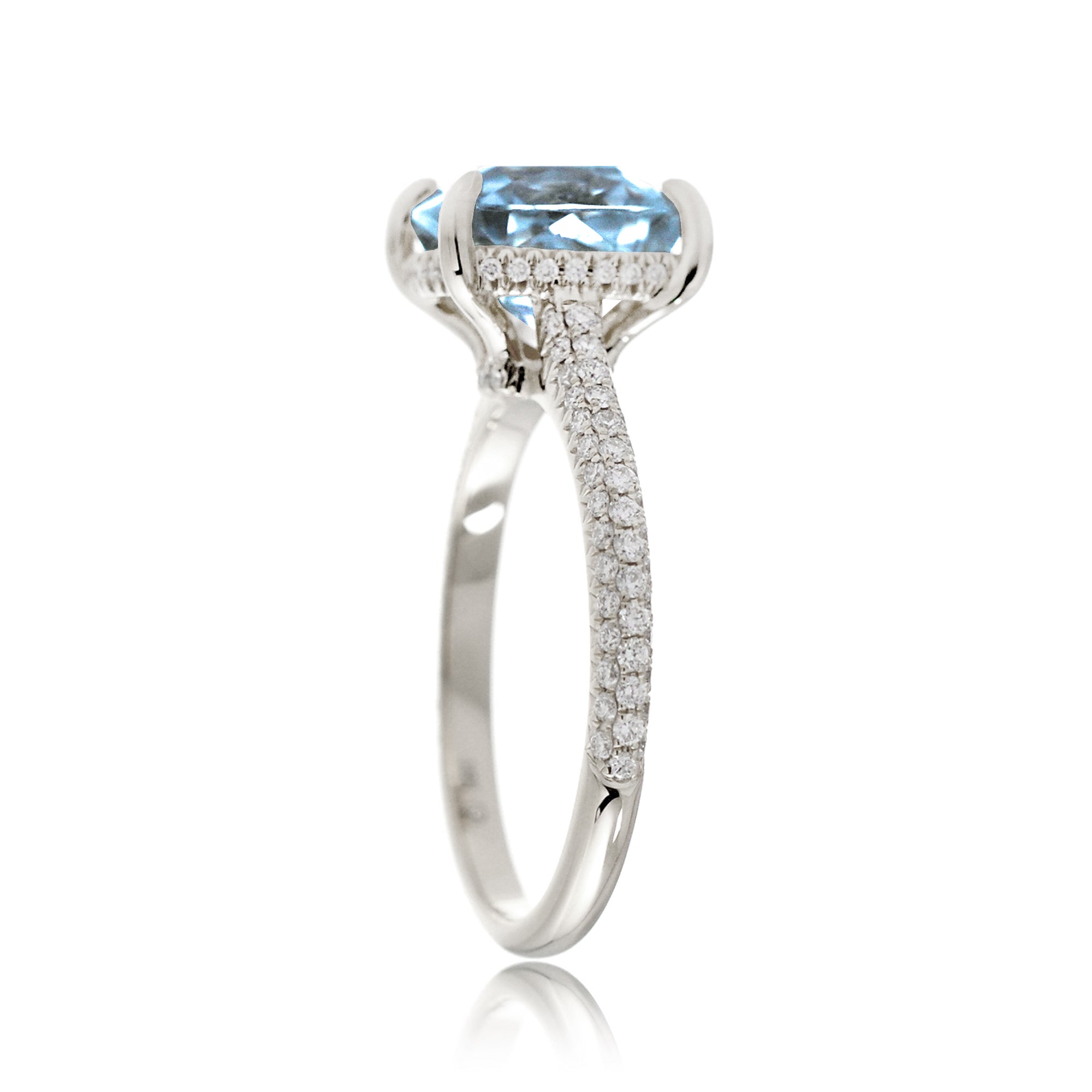 Cushion Aquamarine Diamond Accent Ring – Classic & Elegant Design