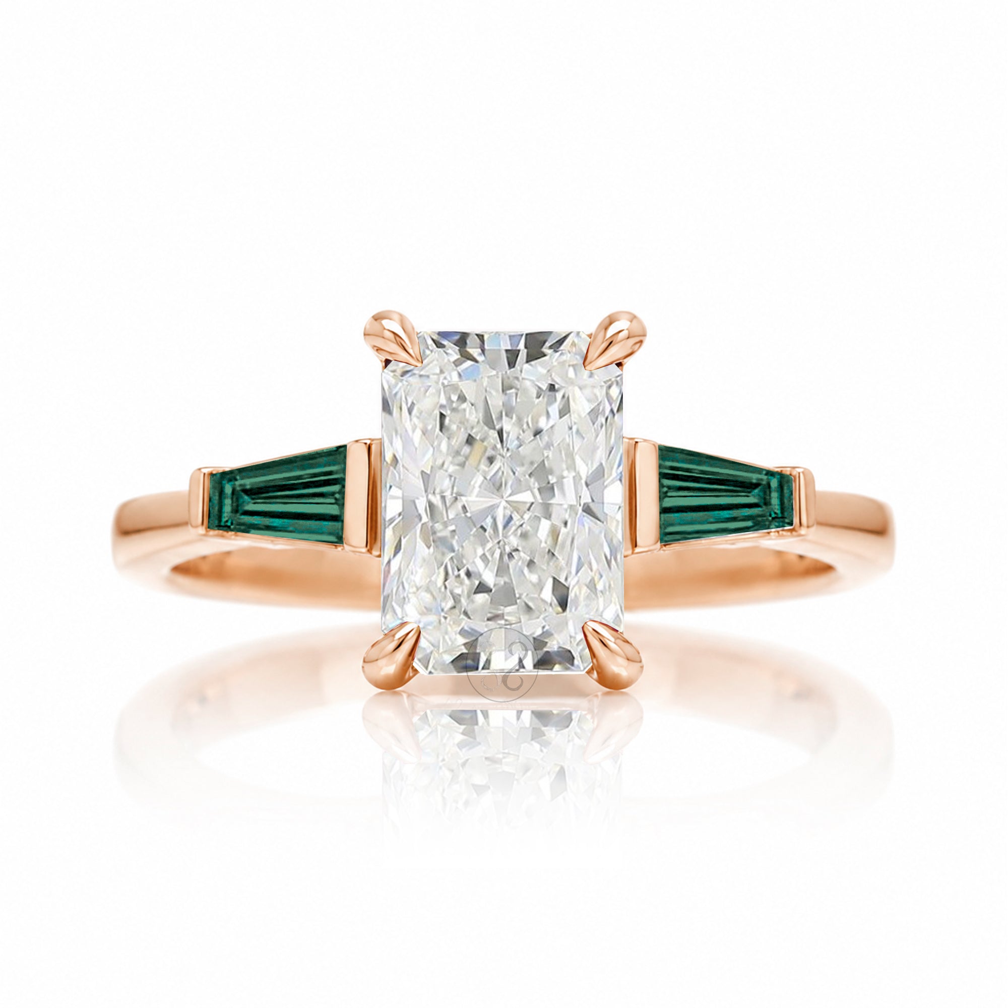 The Alice Radiant Cut Diamond Ring (Lab Grown)