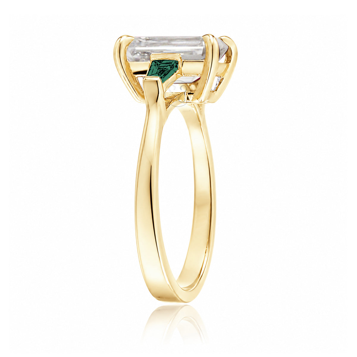 The Alice Emerald Cut Diamond Ring (Lab Grown)