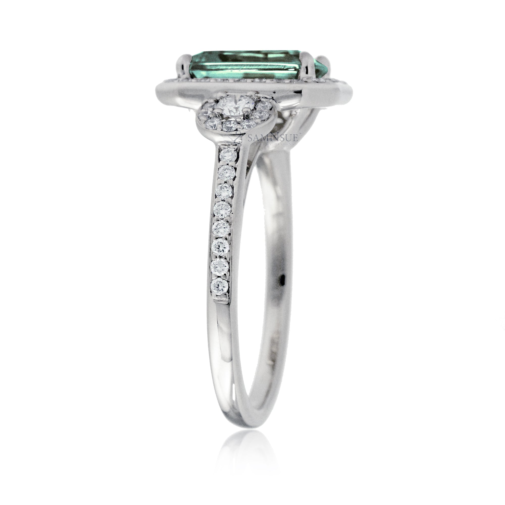 Elegant Green Sapphire Ring – Diamond Halo and Raised Setting