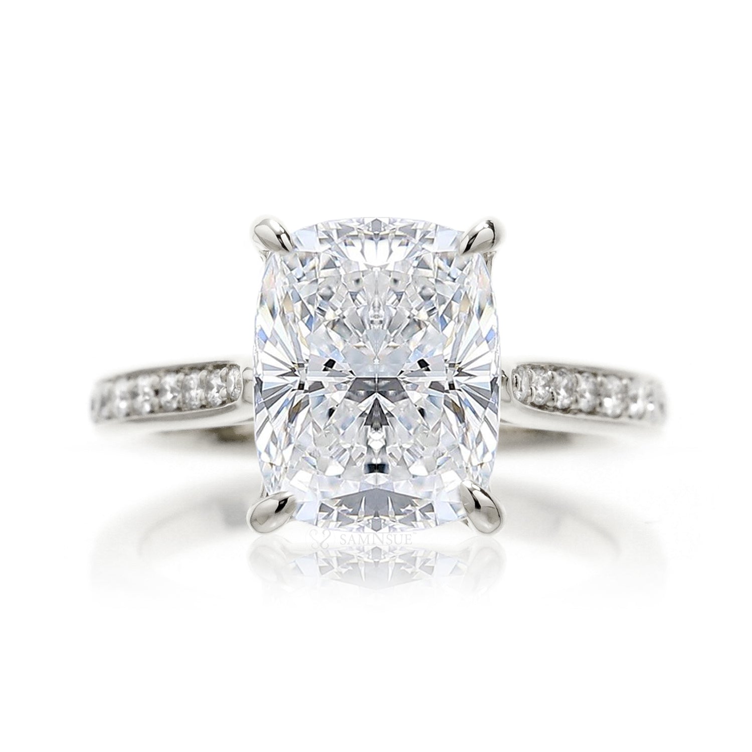 The Emily Cushion Diamond Ring (Lab-Grown)