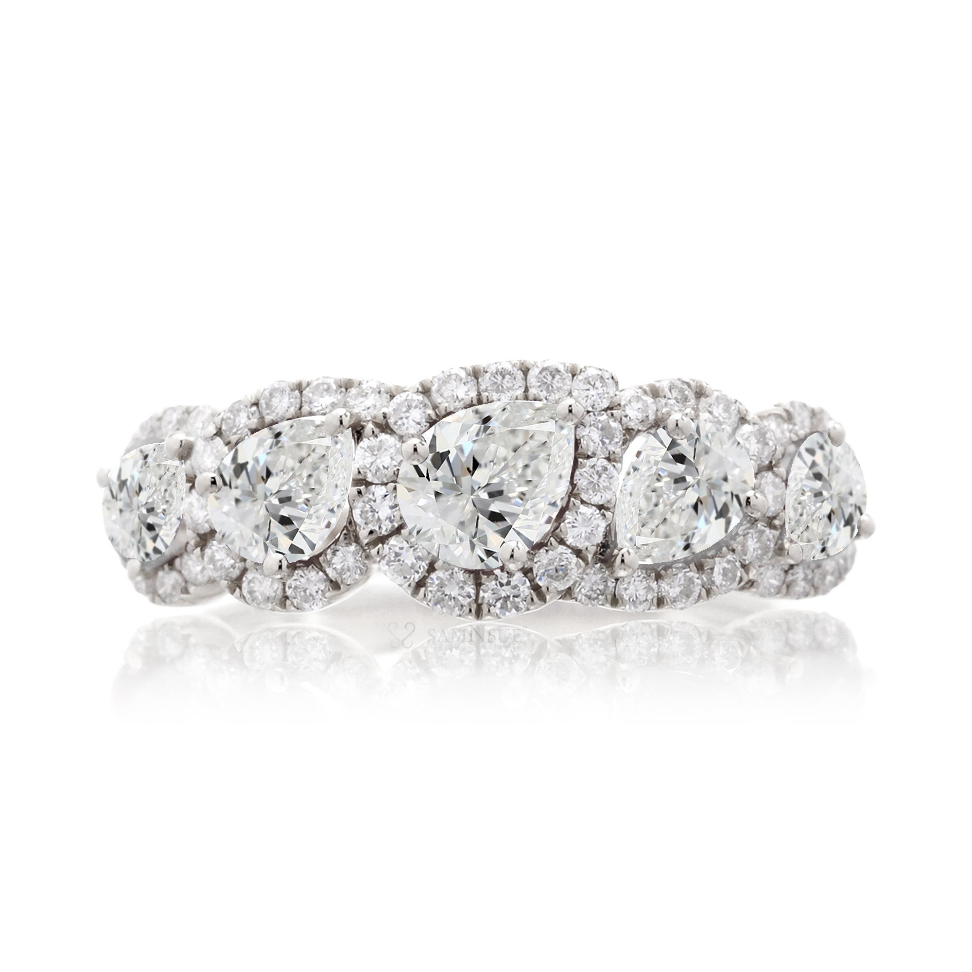 The Betty Pear Diamond Halo Band