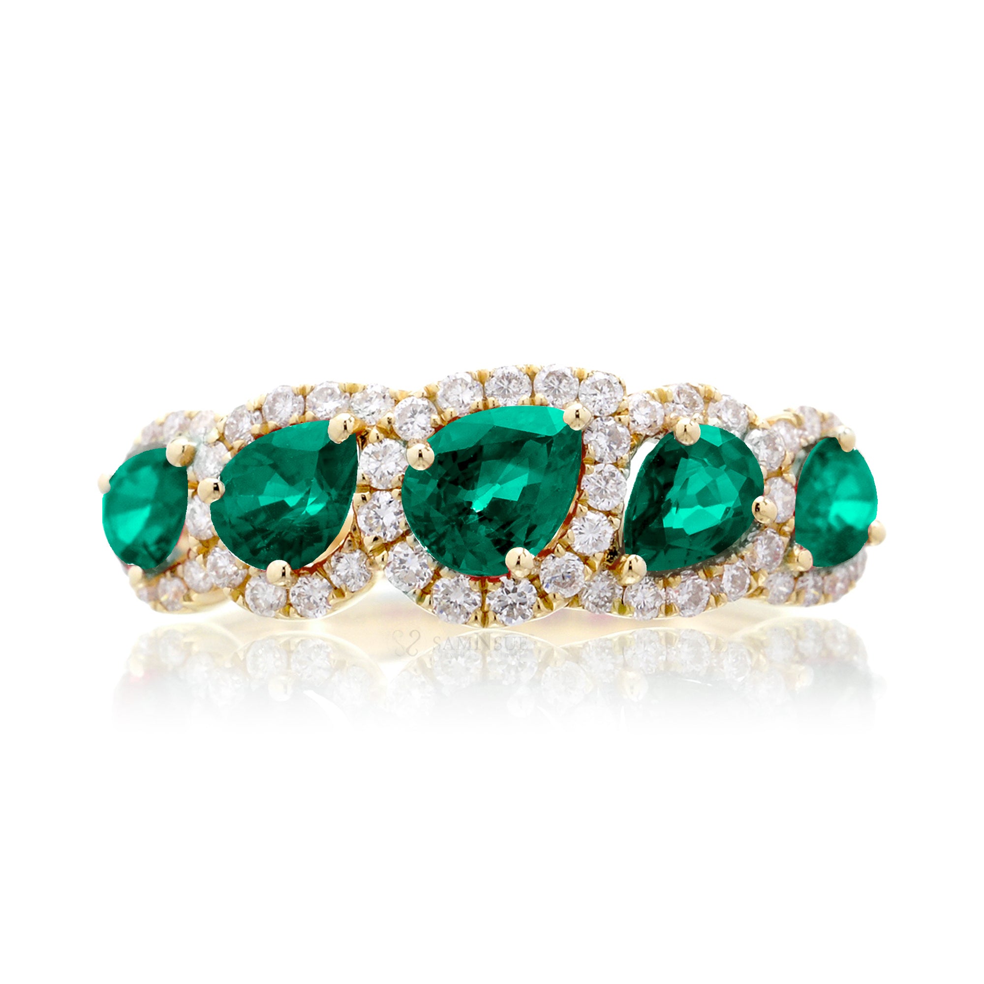 The Betty Pear Emerald & Diamond Halo Band