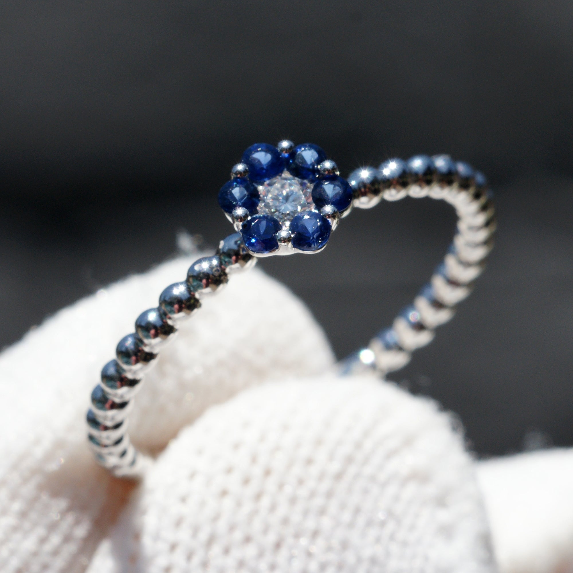 The Gold Bead Sapphire Flower Ring 18k White Gold