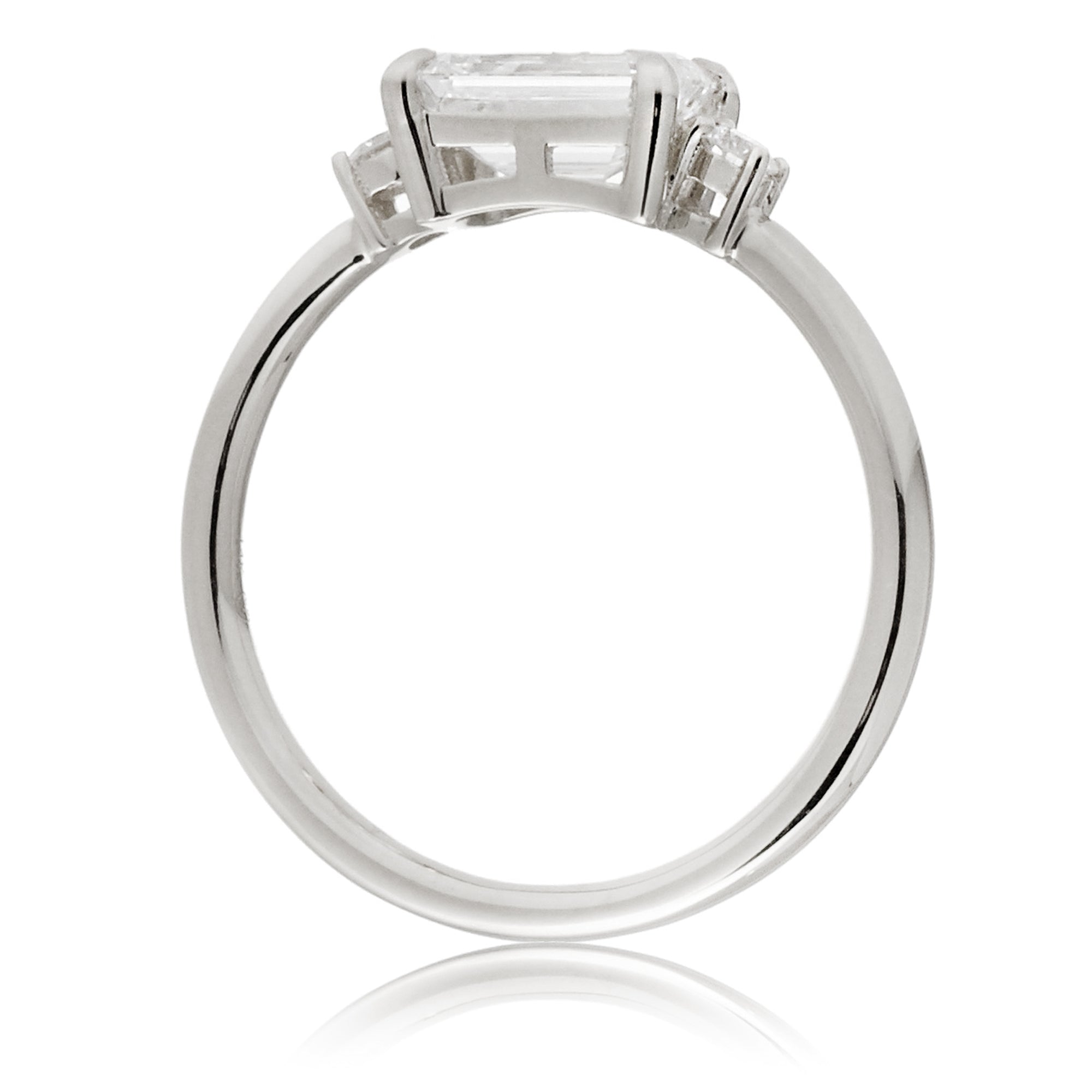 The Lena Radiant Cut Diamond Ring (Lab-Grown)