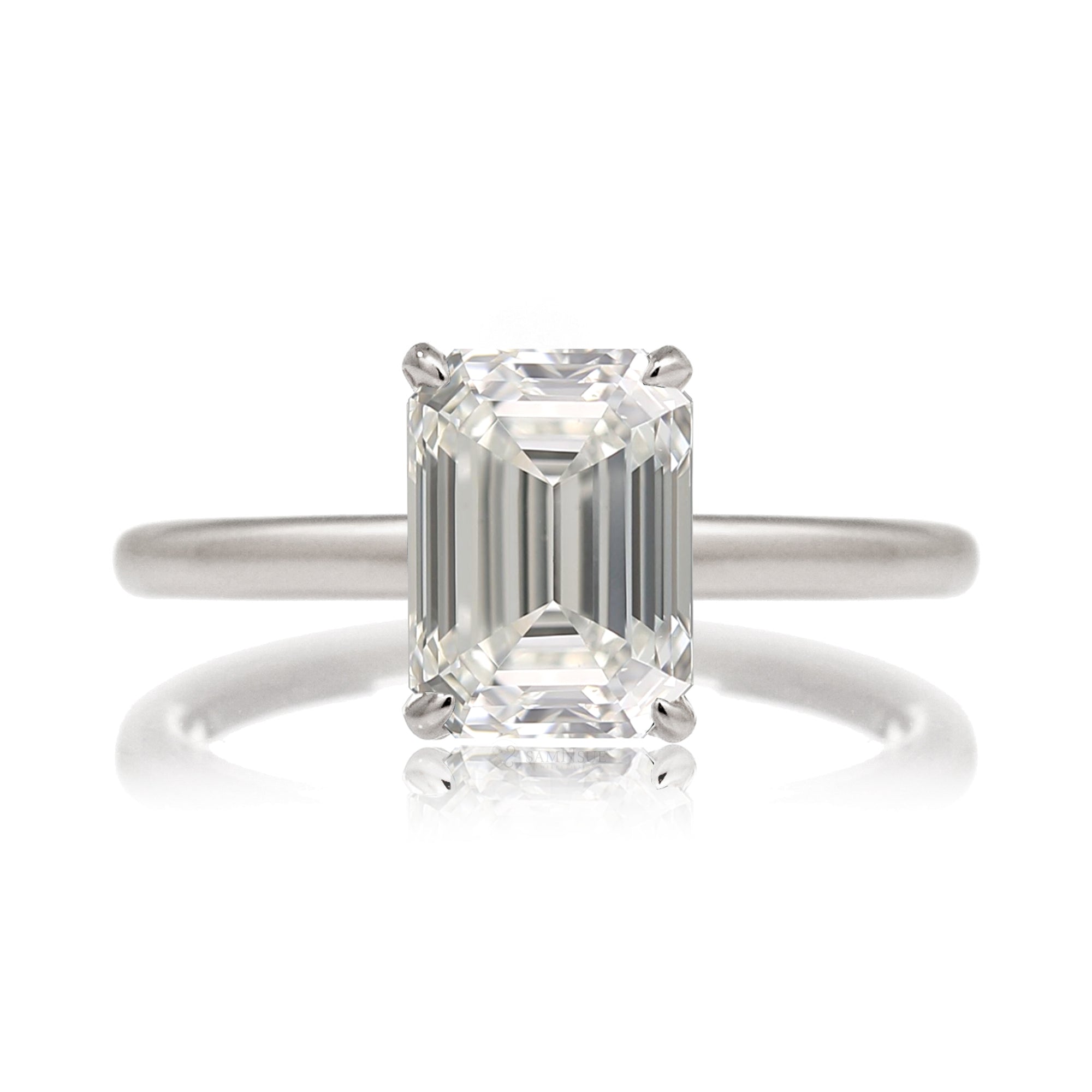 The Lucy Emerald Cut Diamond Ring (Lab-Grown)