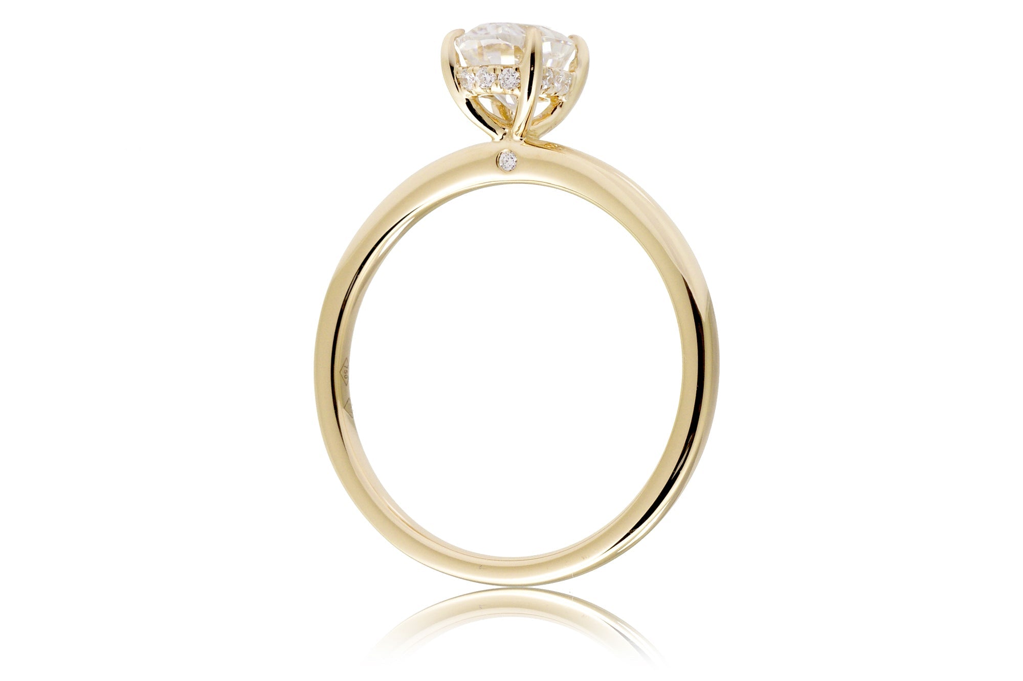 The Lucy Pear Cut Diamond Ring (Lab-Grown)