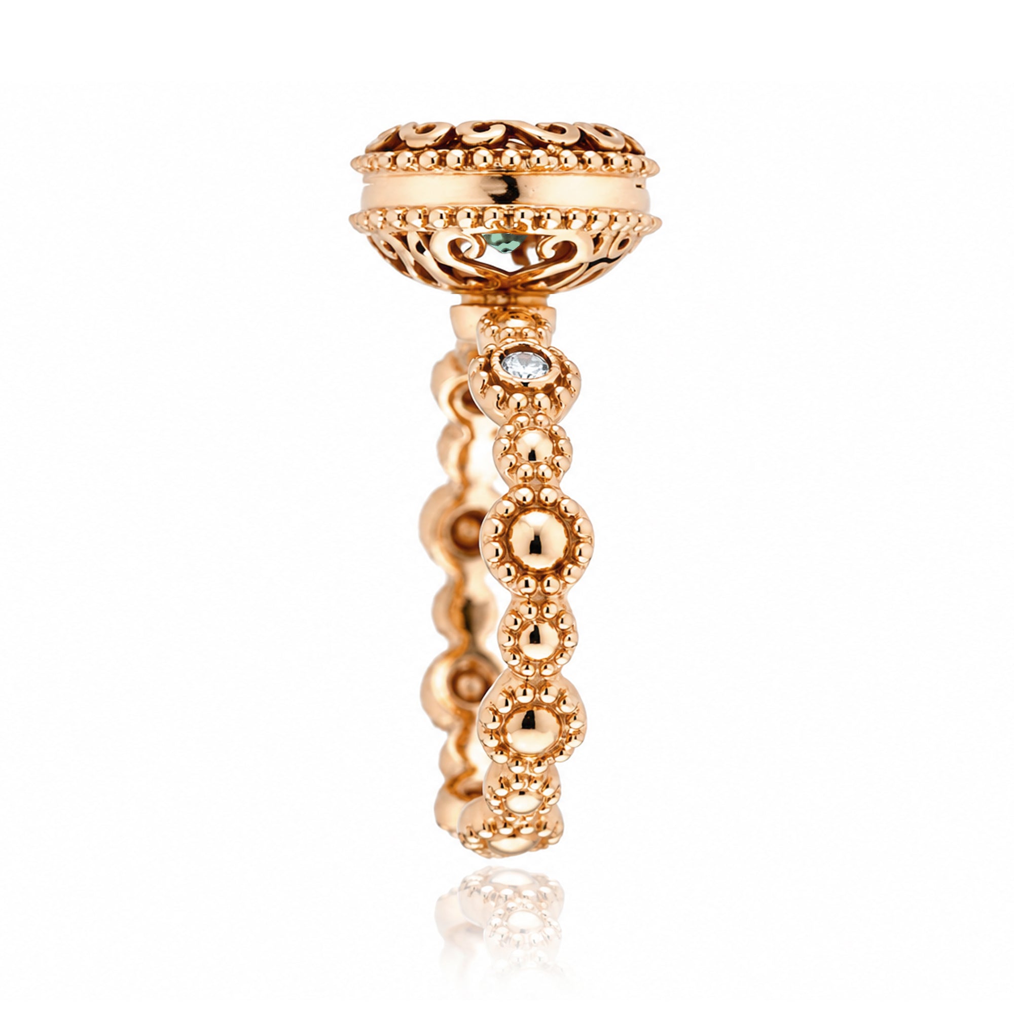 The Nilda Oval Green Sapphire Ring