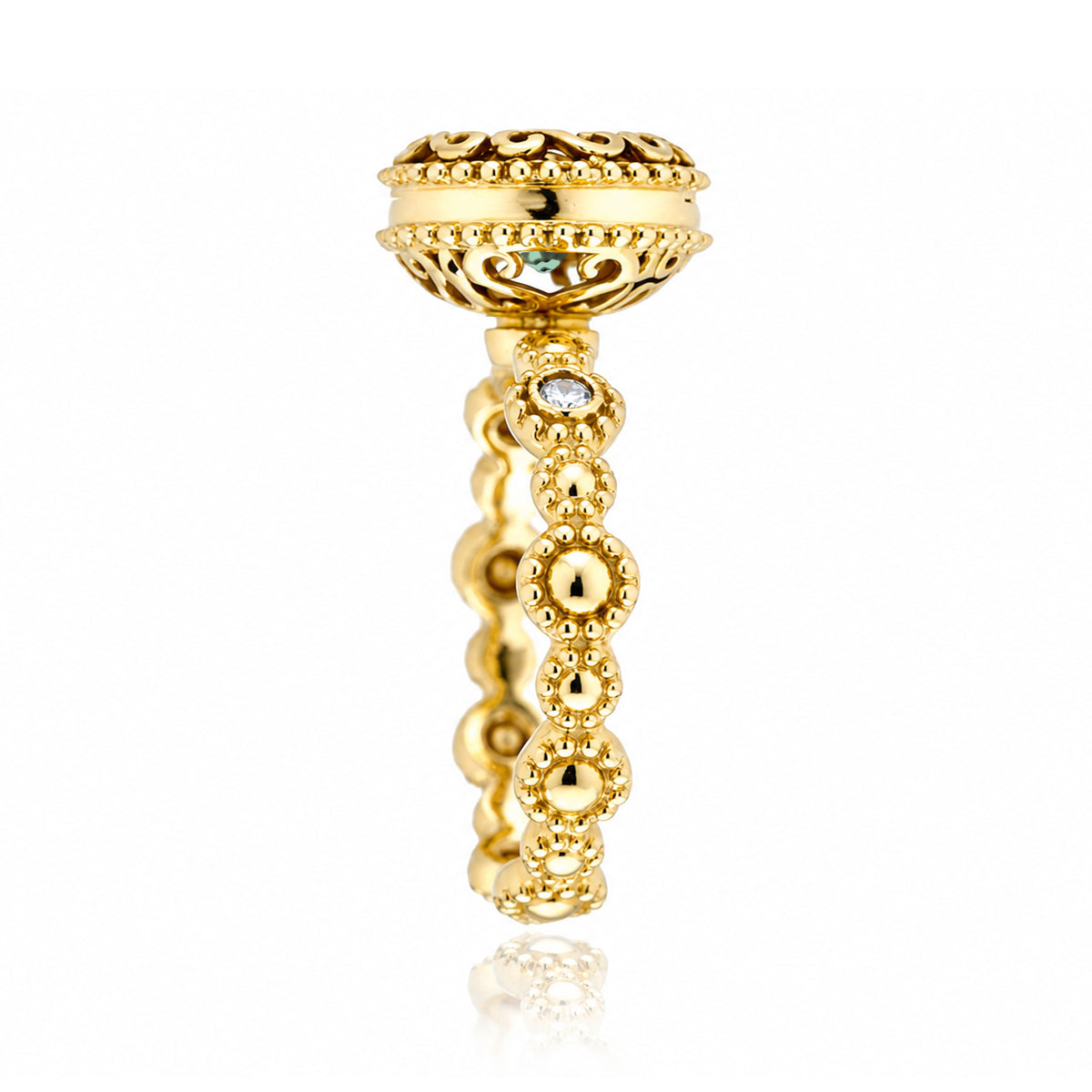 The Nilda Oval Green Sapphire Ring