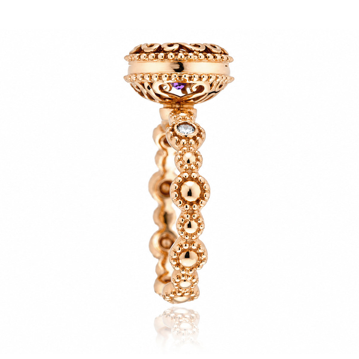 The Nilda Oval Amethyst Ring