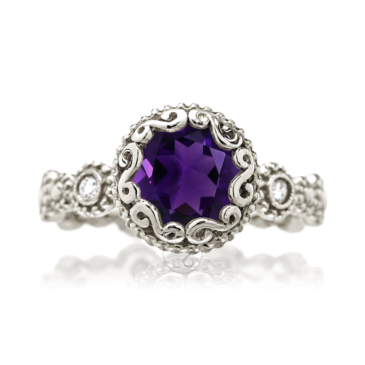 The Nilda Round Amethyst Ring