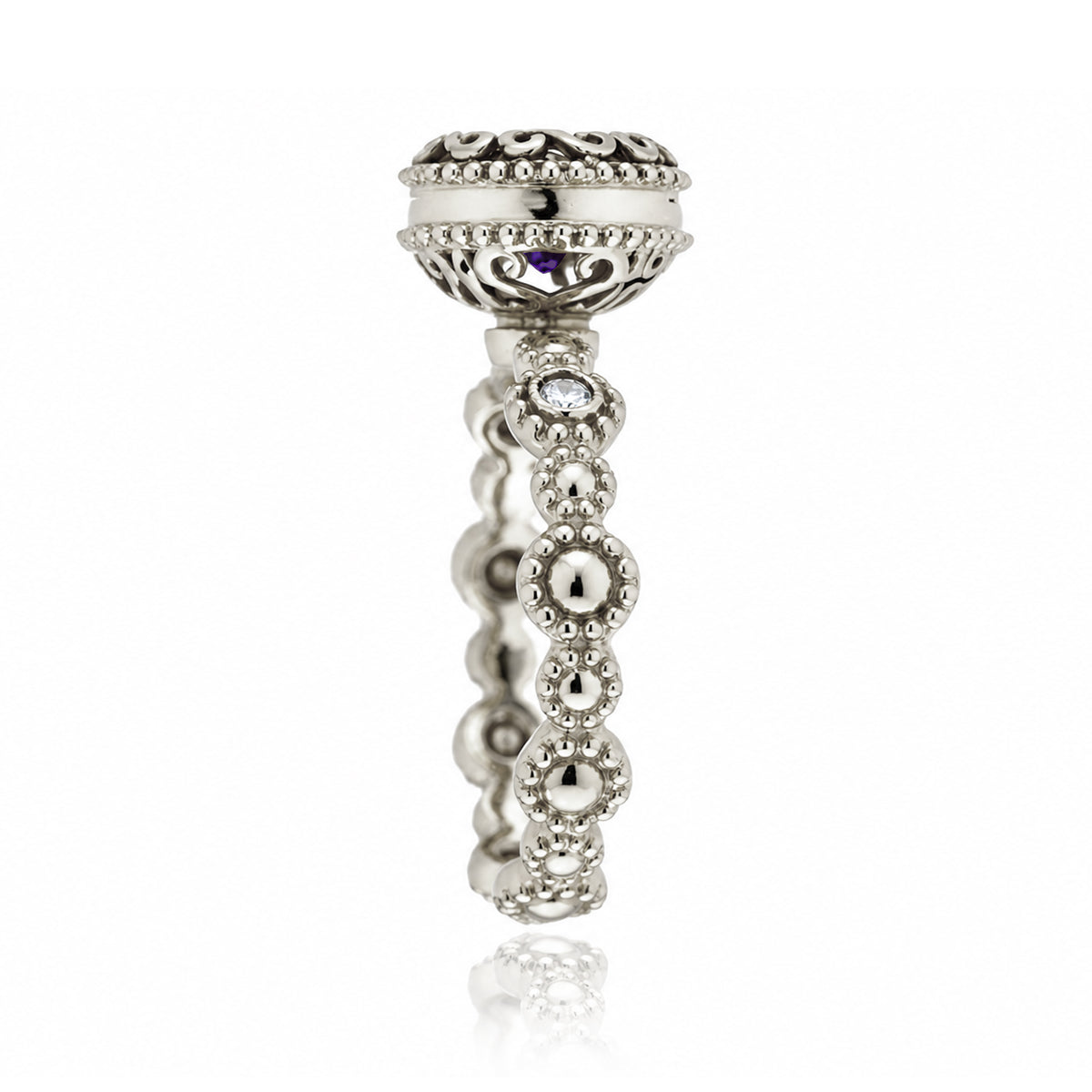 The Nilda Round Amethyst Ring