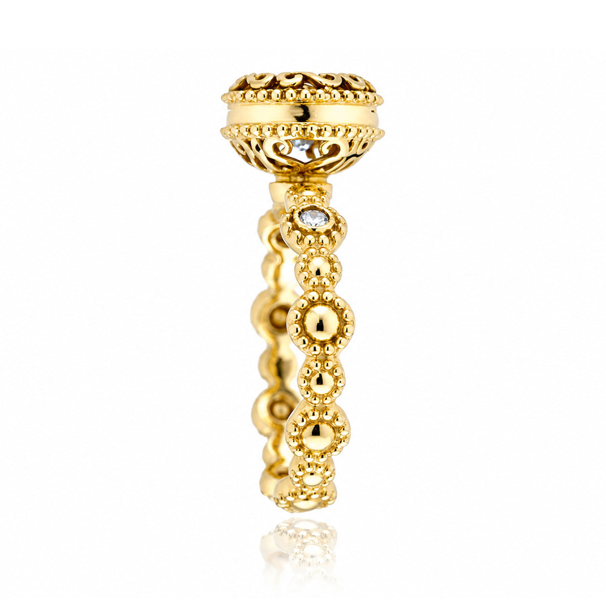 The Nilda Round Diamond Ring
