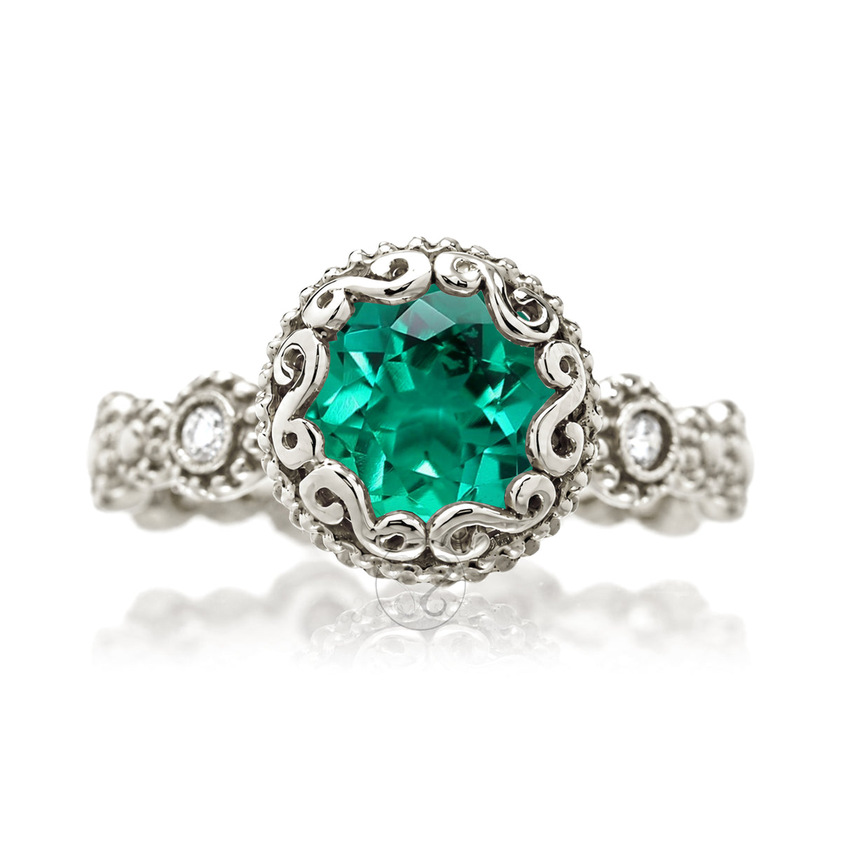 The Nilda Round Emerald Ring