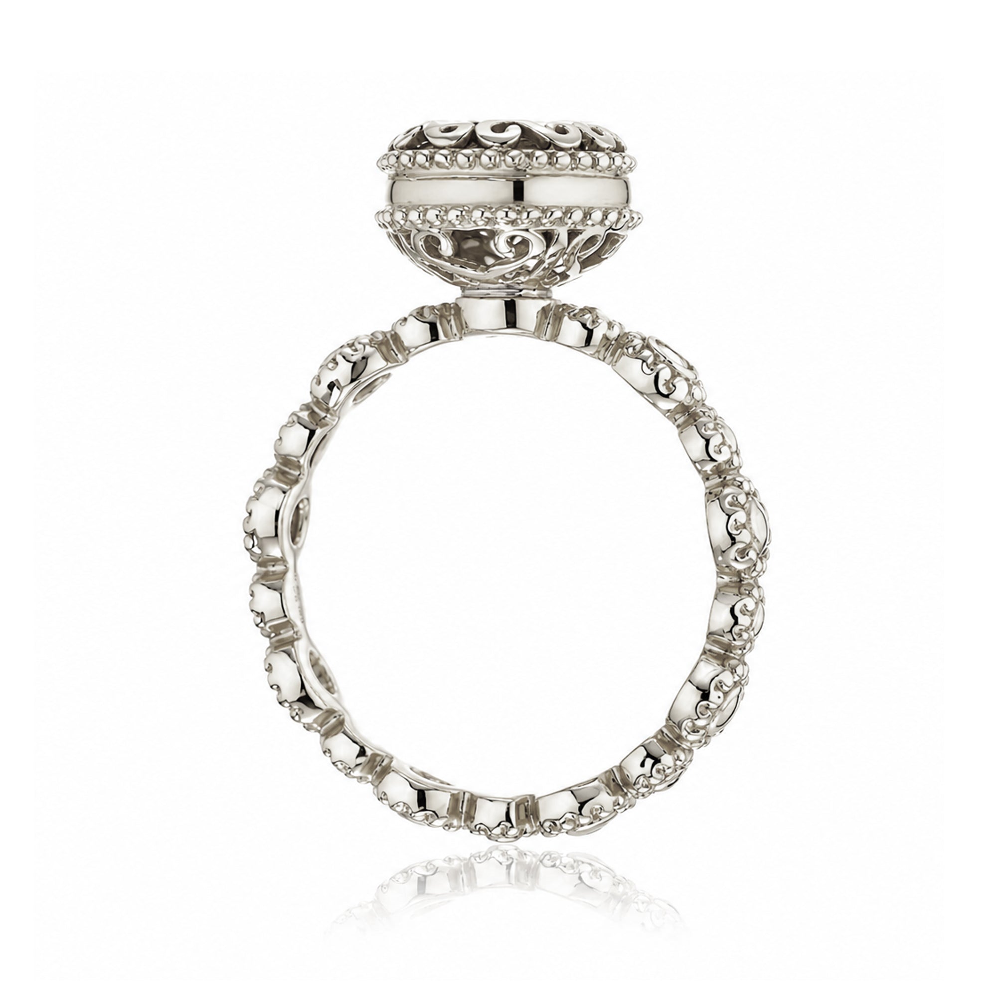 The Nilda Oval Ruby Ring