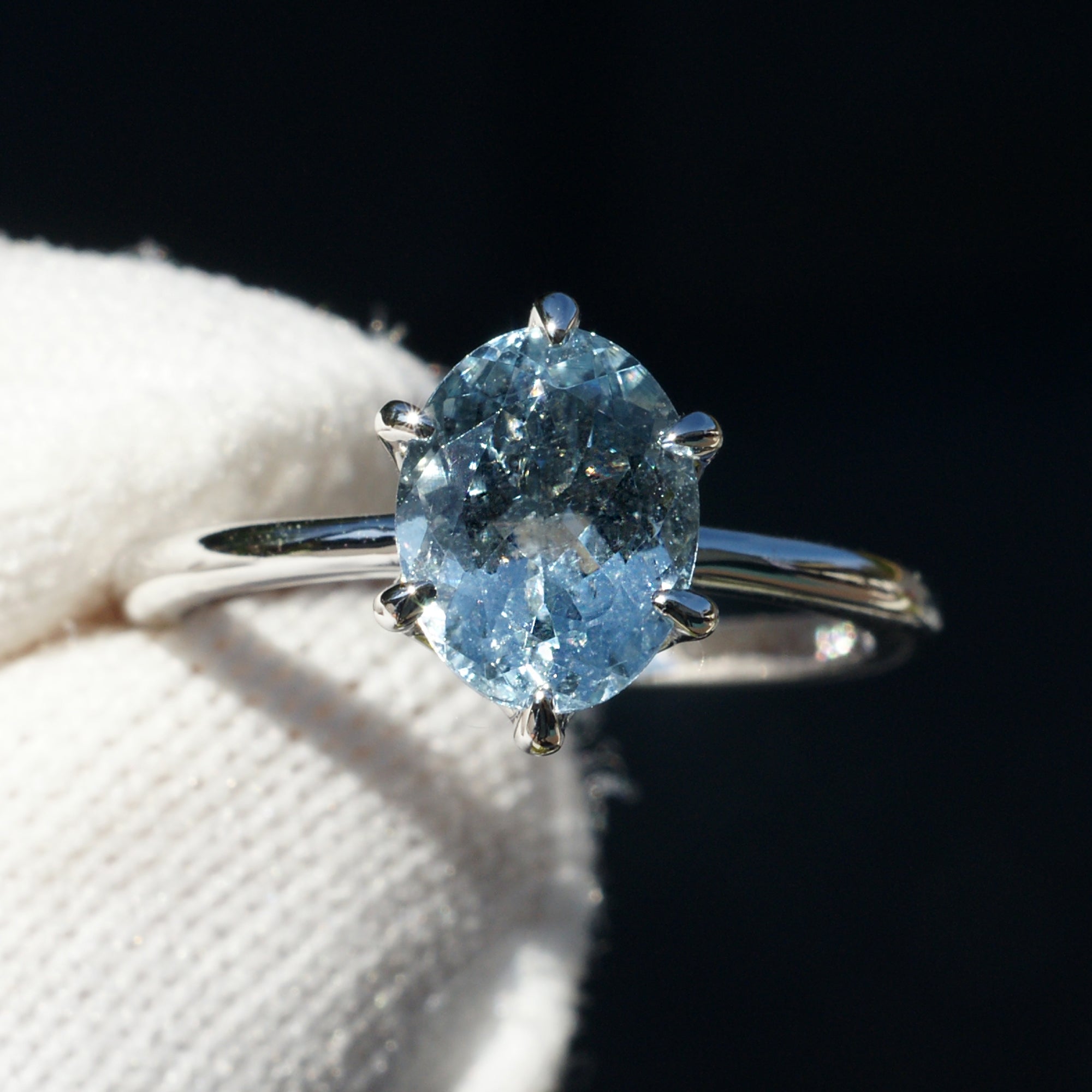 The Oval Crown Aquamarine Ring 9x7mm 14k White Gold