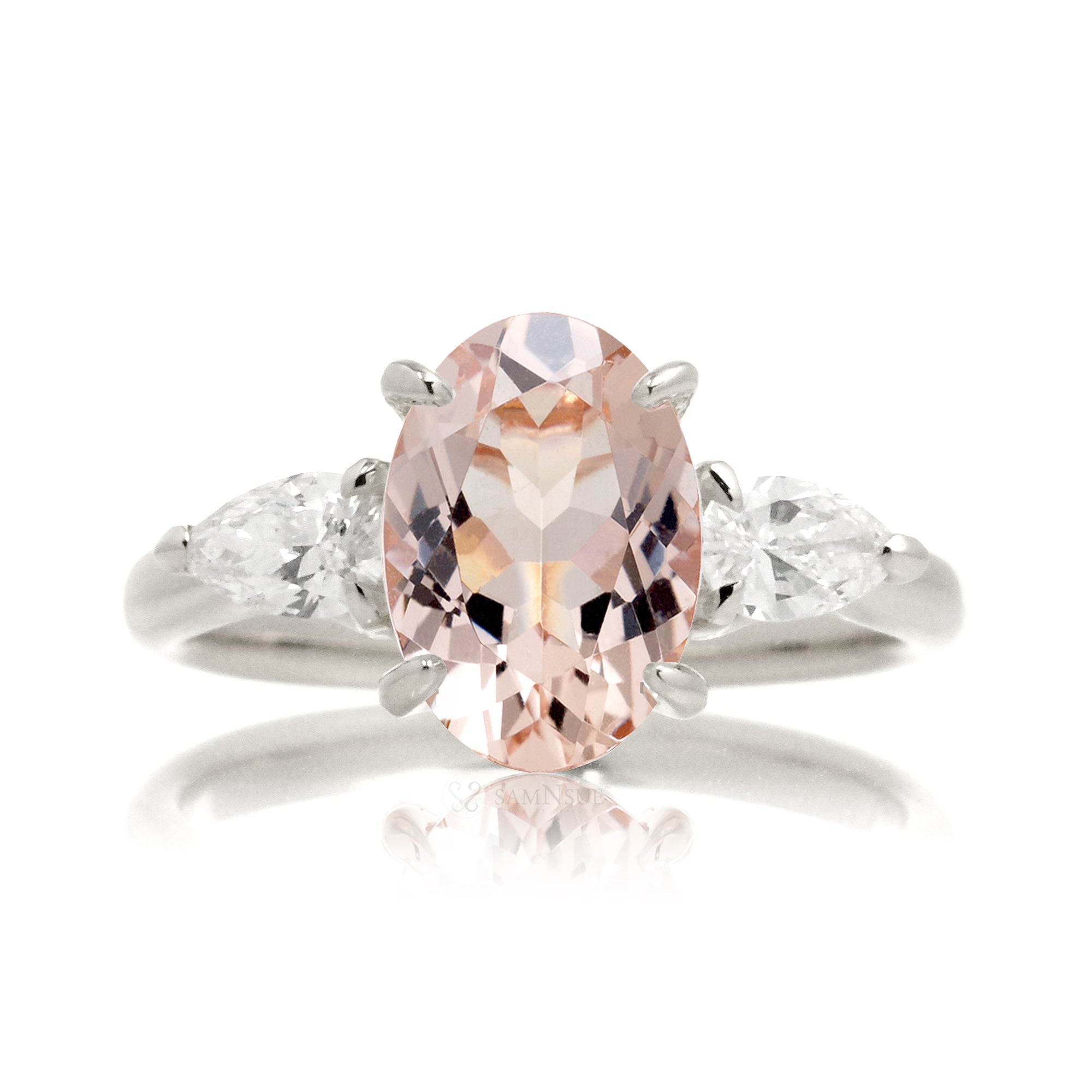 The Iris Oval Cut Morganite Ring