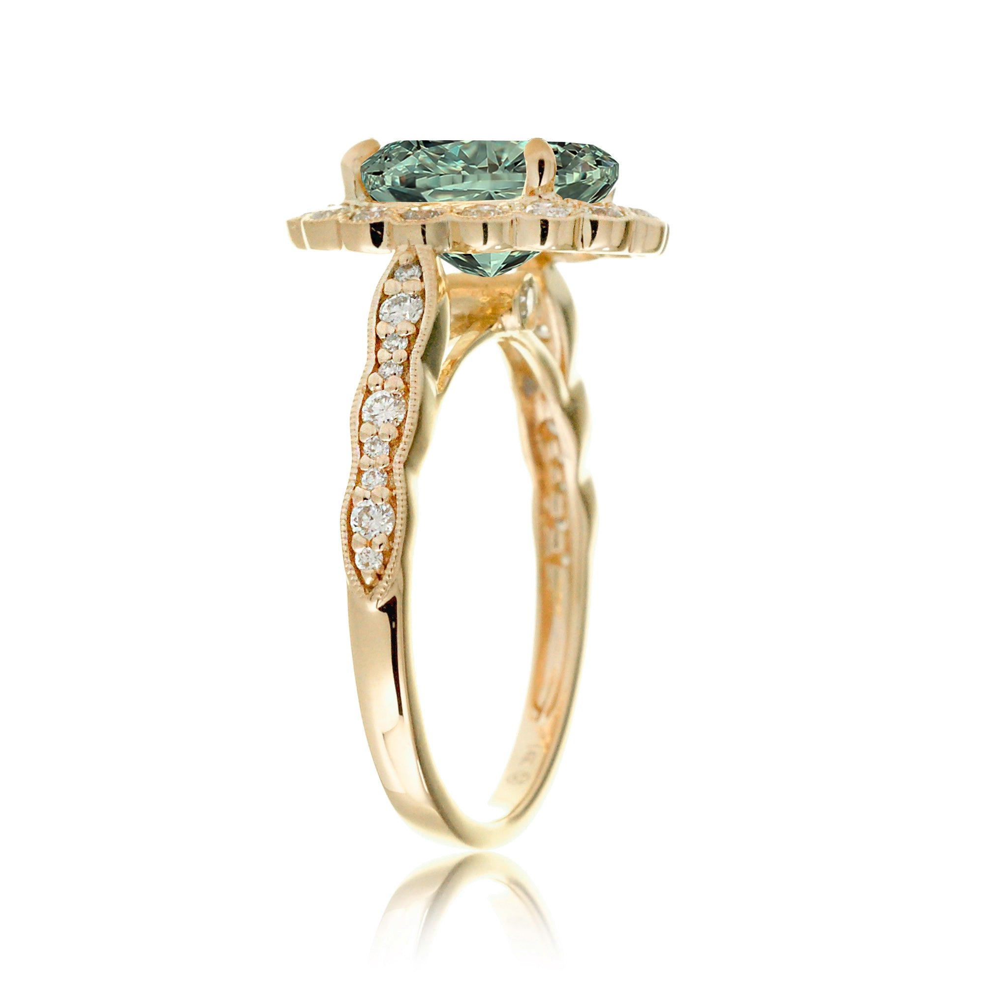 Oval green sapphire diamond scallop ring with vintage filigree yellow gold
