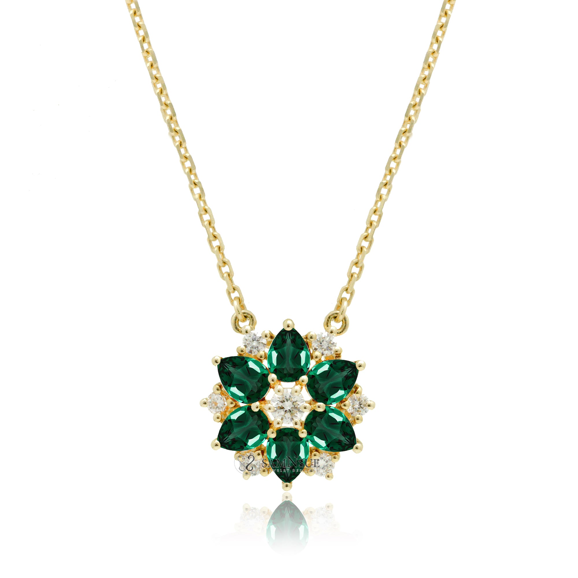 The lotus emerald & diamond star necklace with cable chain in yellow gold