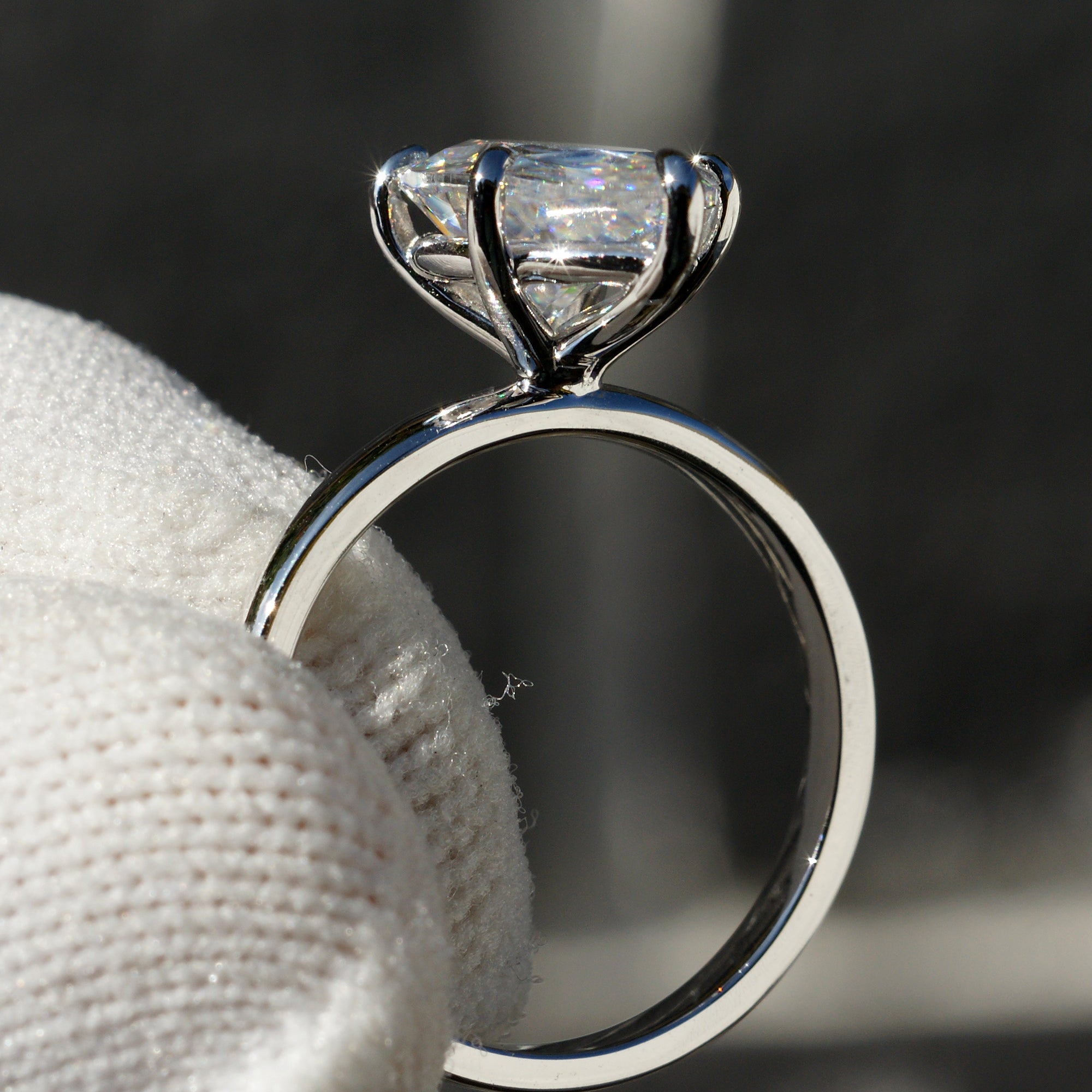 Solitaire moissanite engagement ring pear 3ct white gold