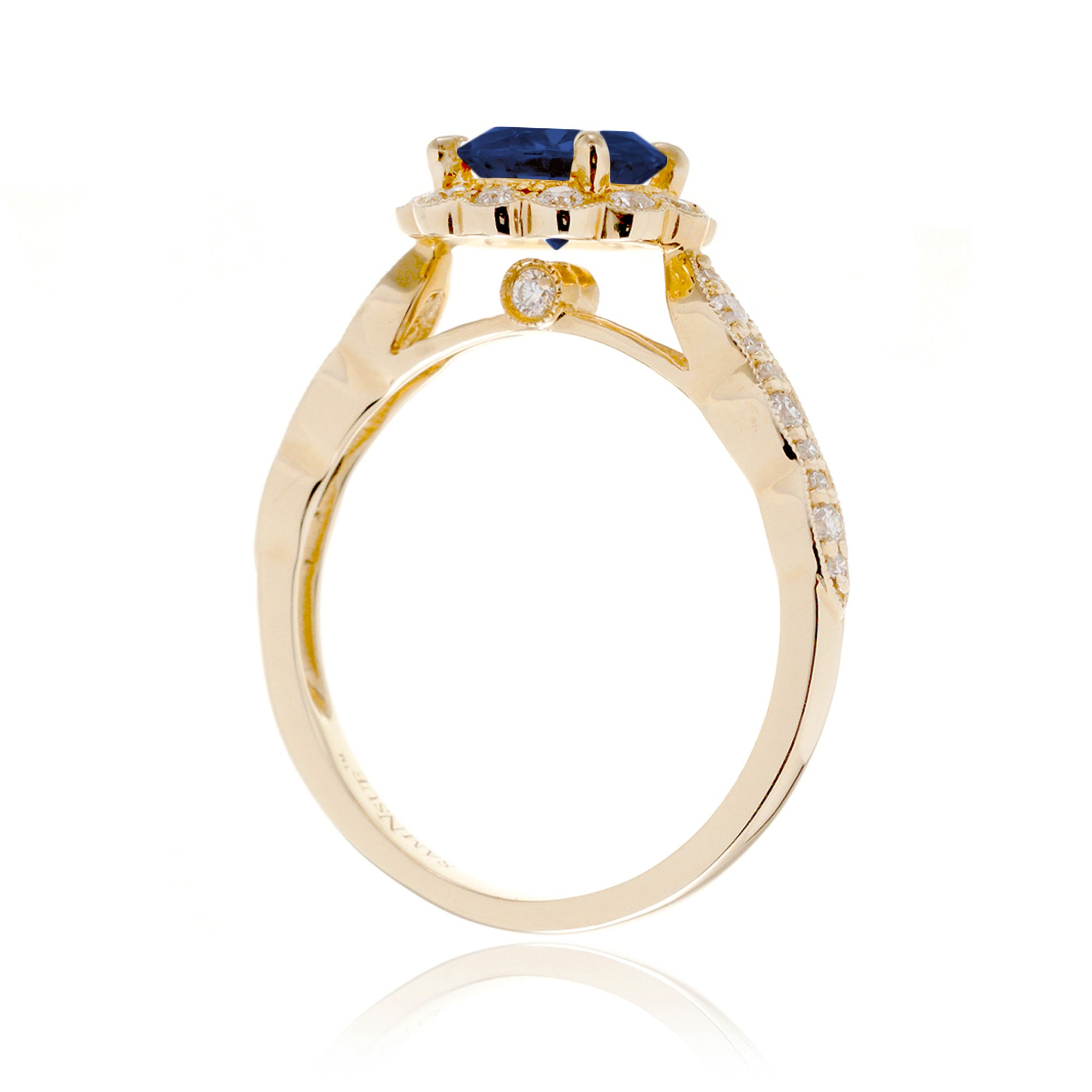 Round Blue Sapphire Scallop Halo Diamond Ring in Yellow Gold