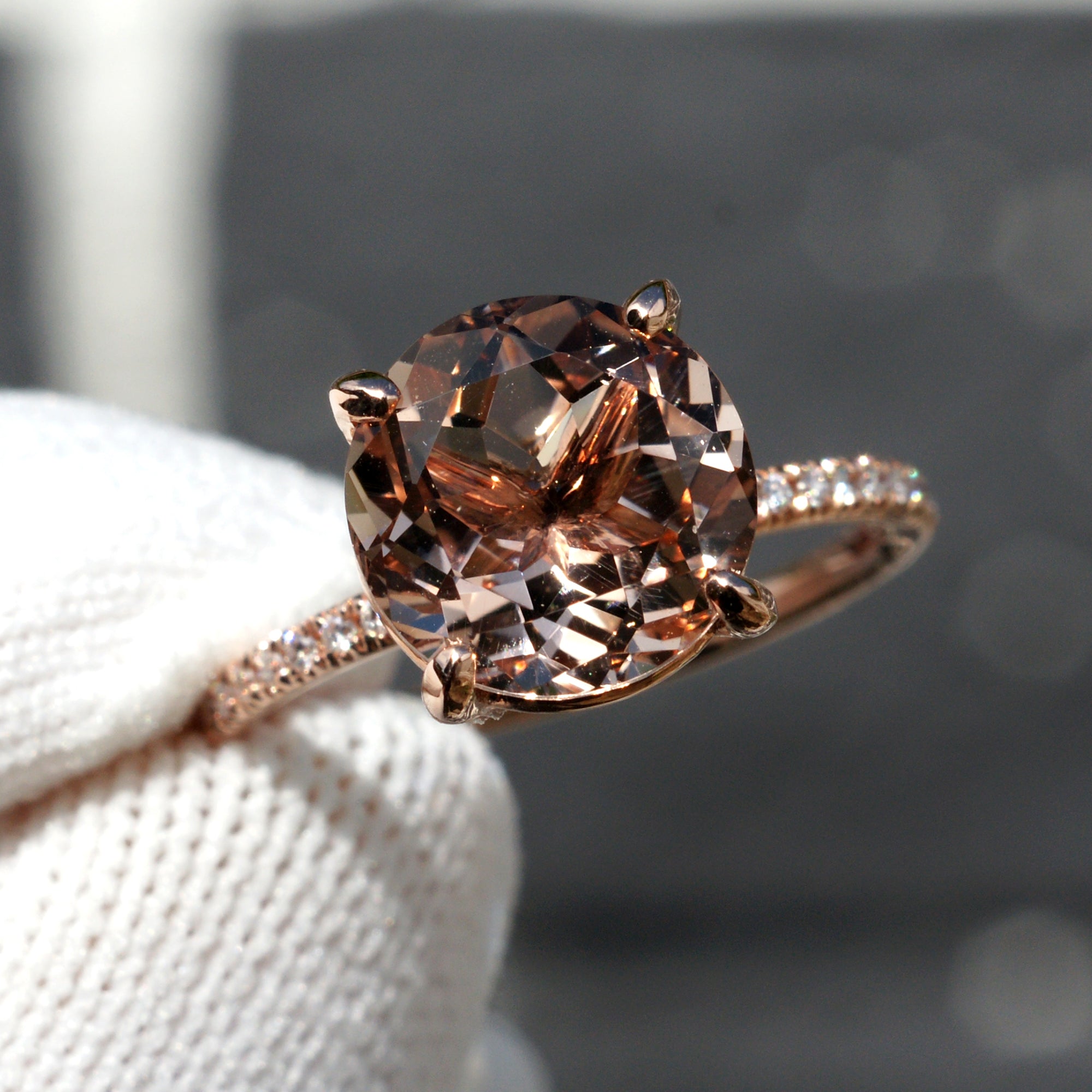 The Ava Round Morganite Ring 10mm 14k Rose Gold (1.5mm band)