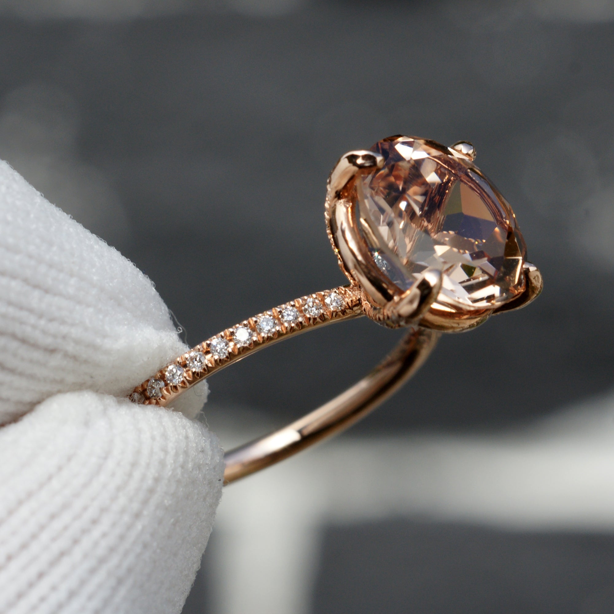 The Ava Round Morganite Ring 10mm 14k Rose Gold (1.5mm band)