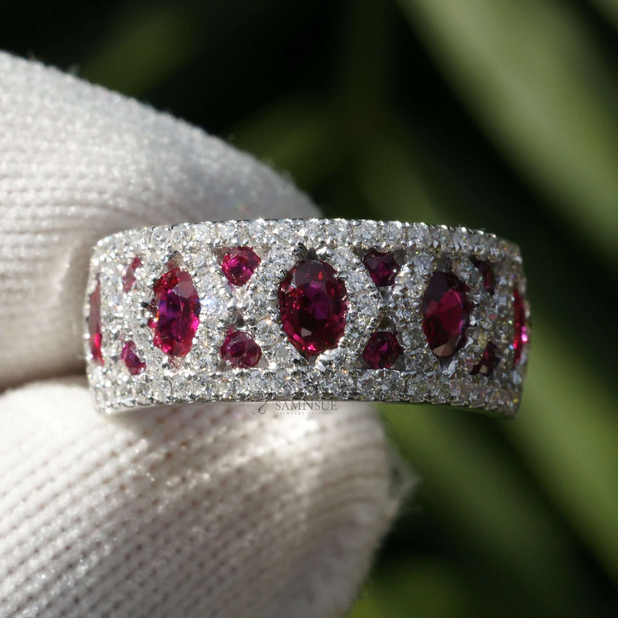 The Maggie Ruby Diamond XOX Band