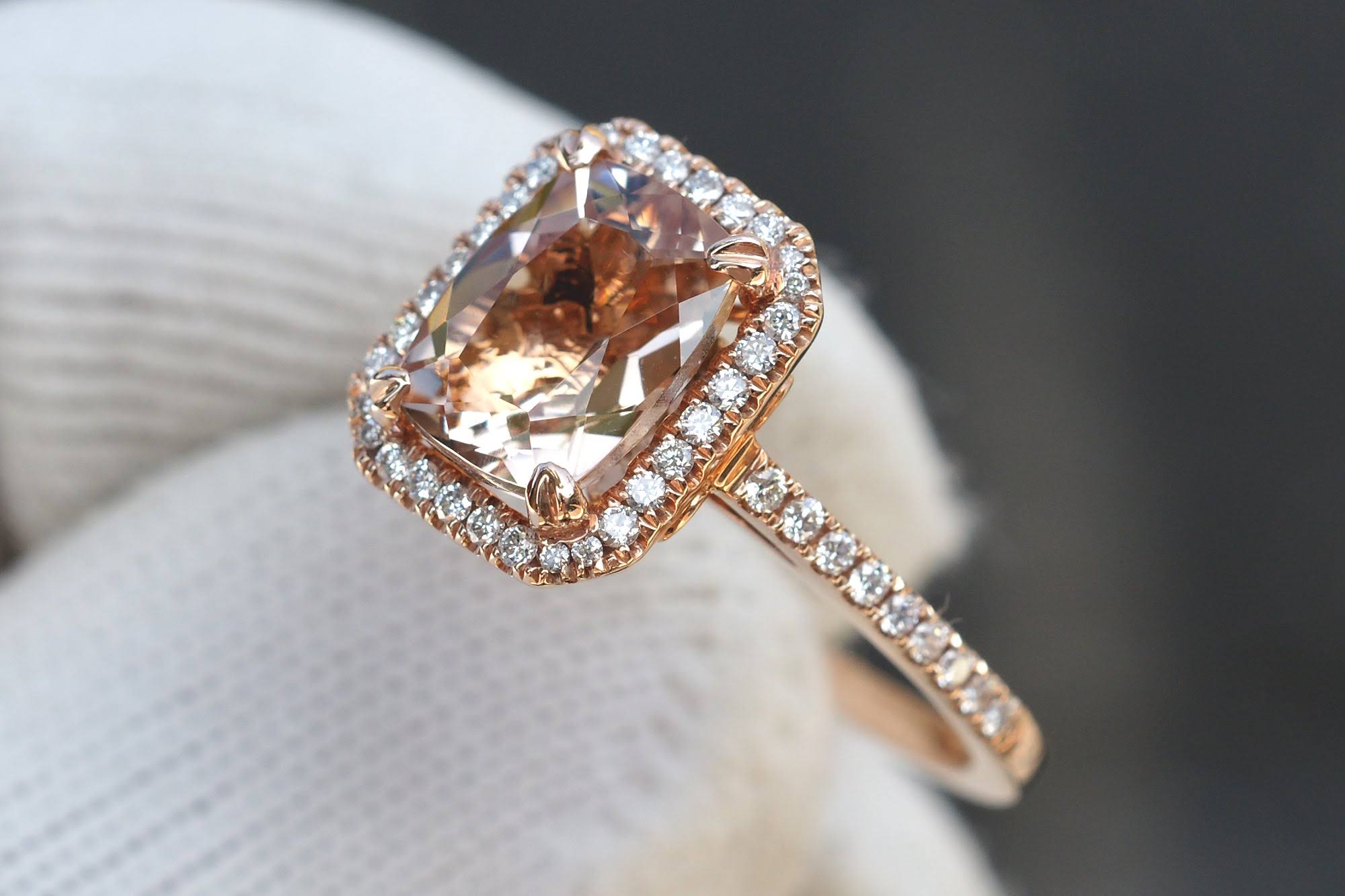 Update more than 175 signature diamond rings super hot - xkldase.edu.vn