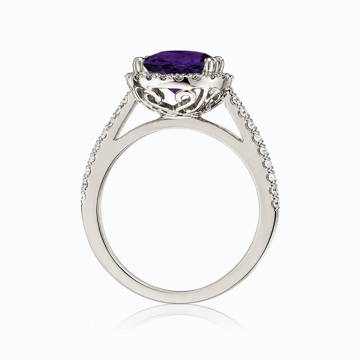 The Signature Round Amethyst Ring