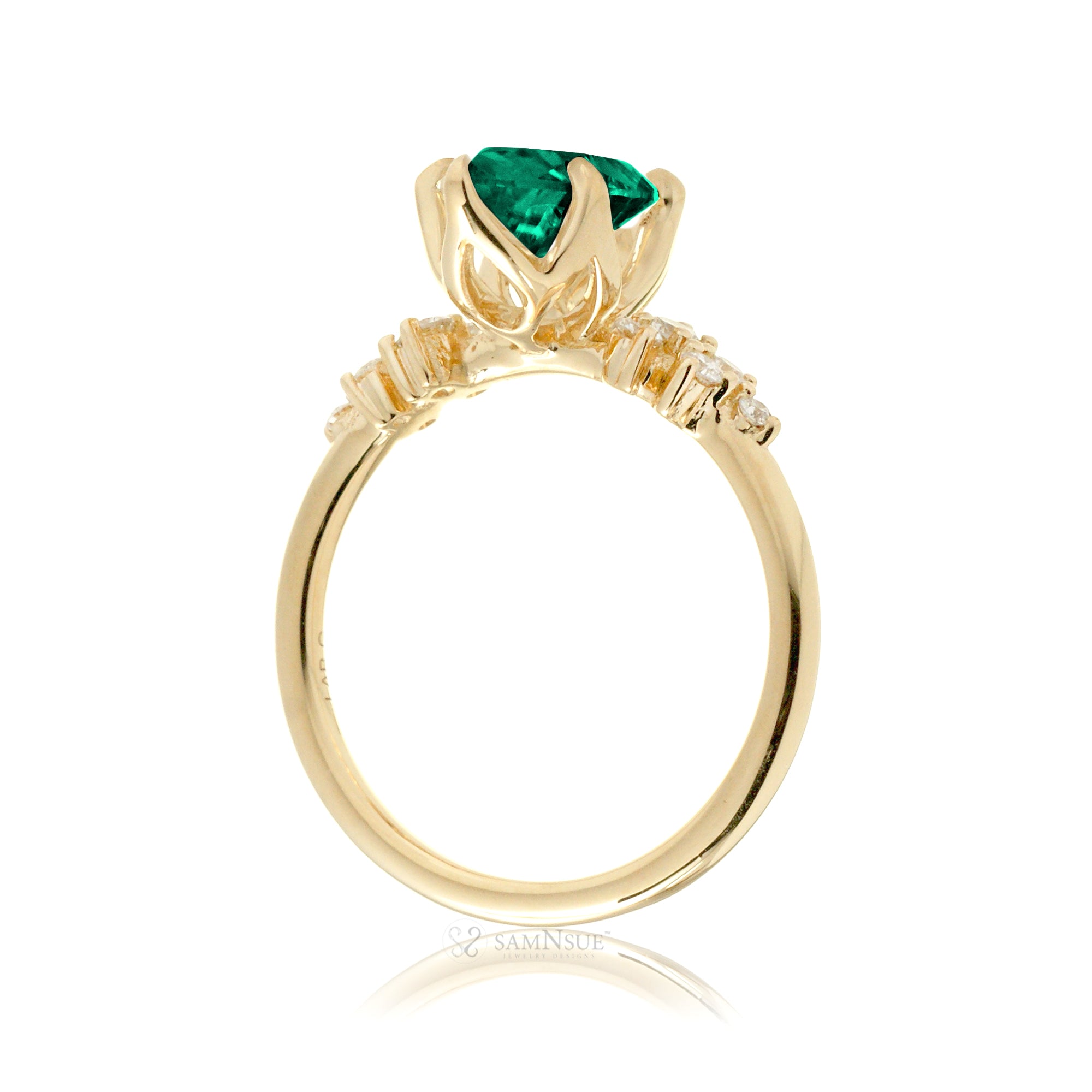Marquise Cut Green Emerald And Diamond Ring Yellow Gold