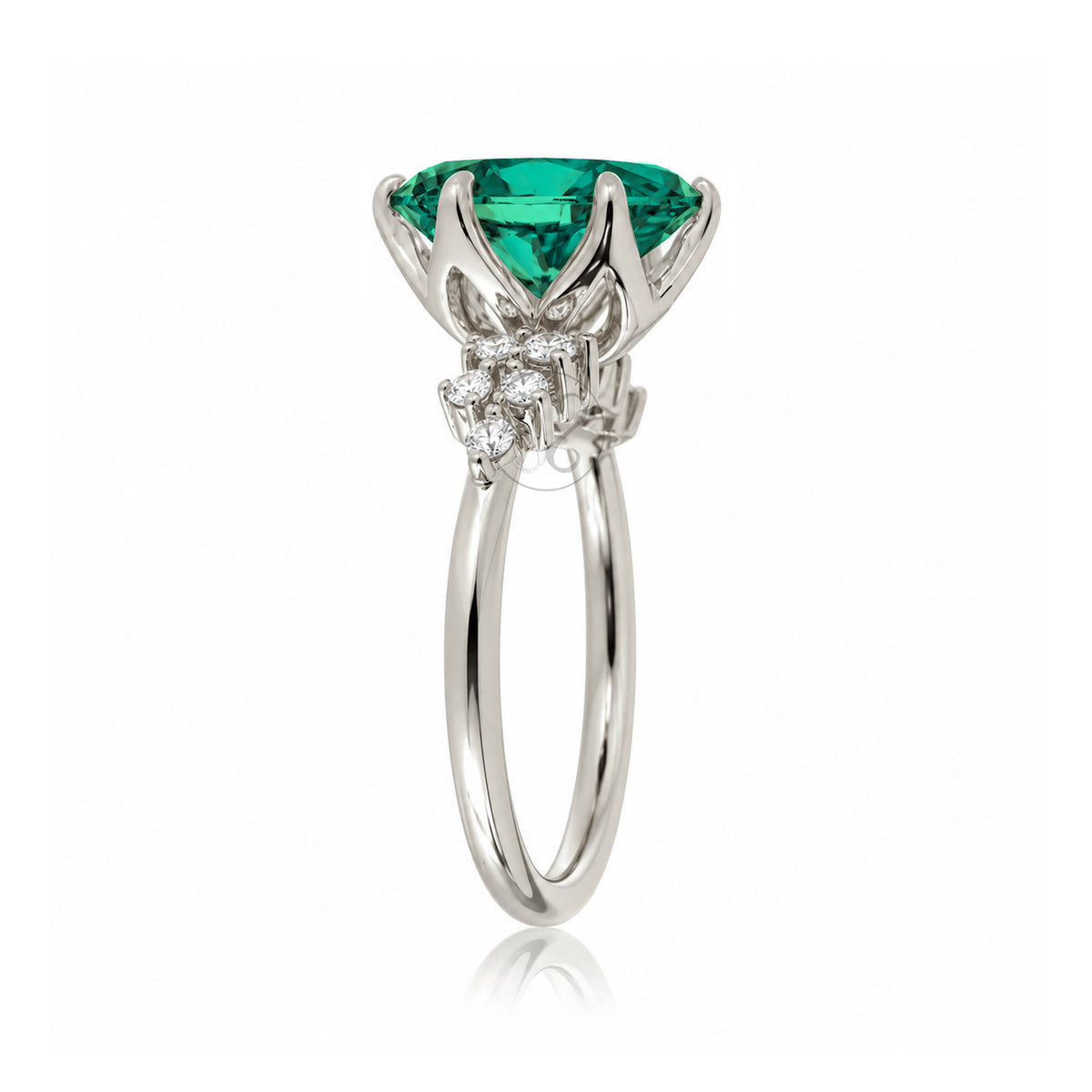 The Stella Oval Emerald Ring