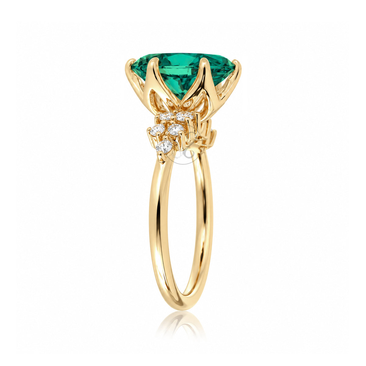 The Stella Oval Emerald Ring