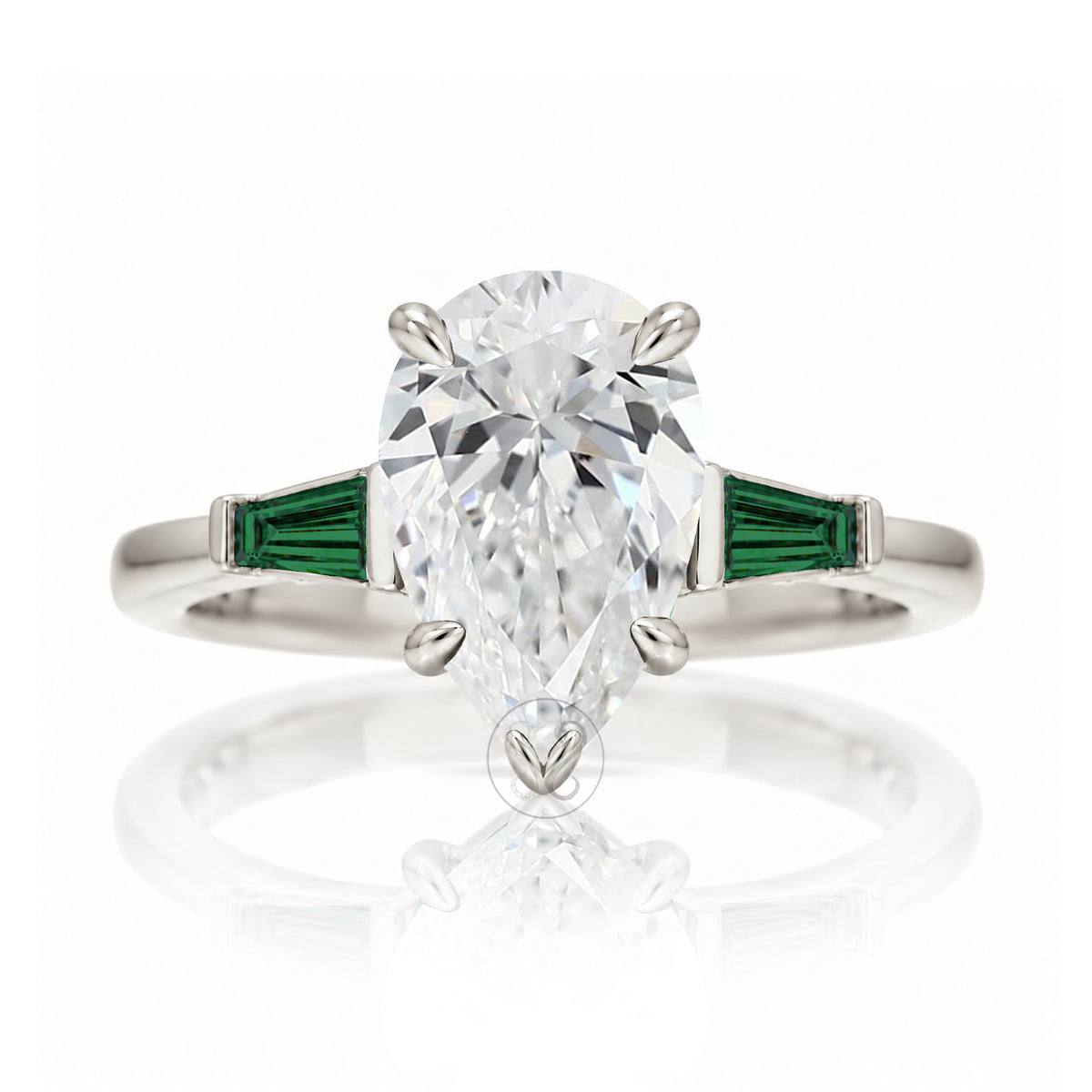 The Alice Pear Diamond Ring (Lab-Grown)