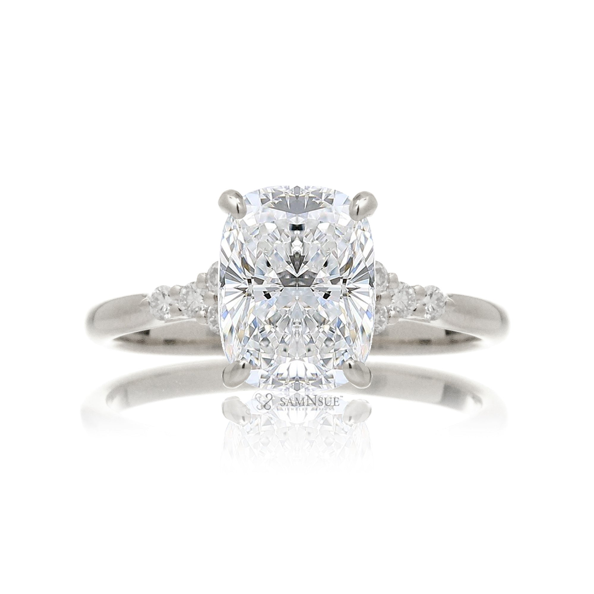 The Chloe Cushion Cut Diamond Ring (Lab-Grown)