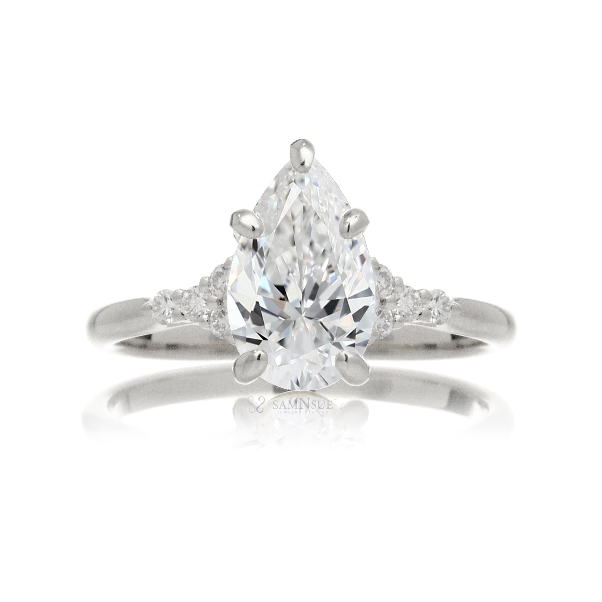 Pear shape diamond engagement ring in white gold - the Chloe