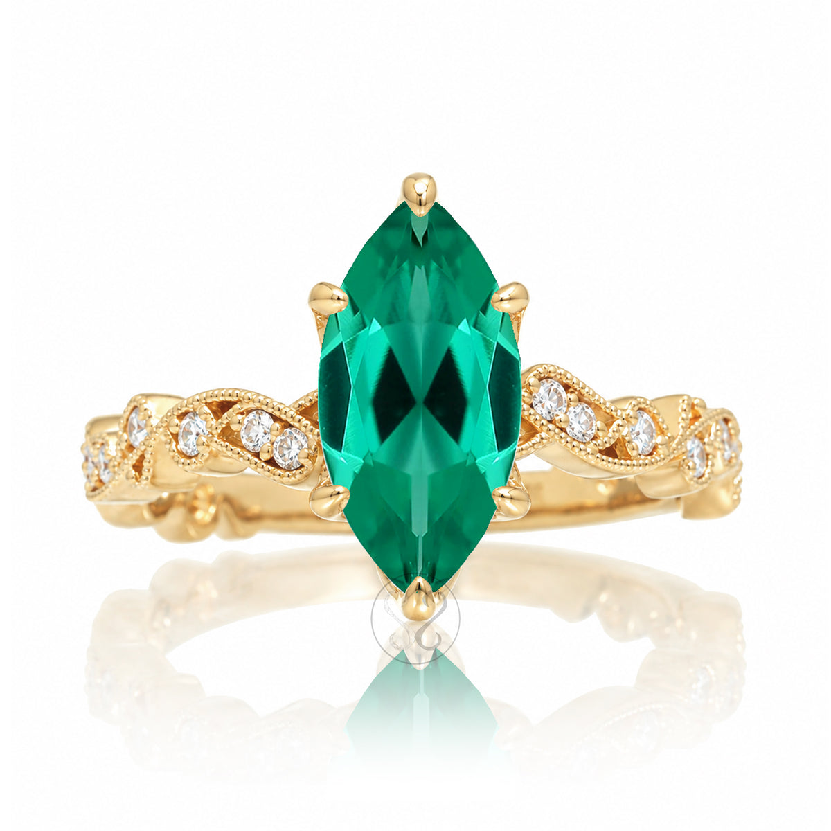 The Elara Marquise Emerald Ring