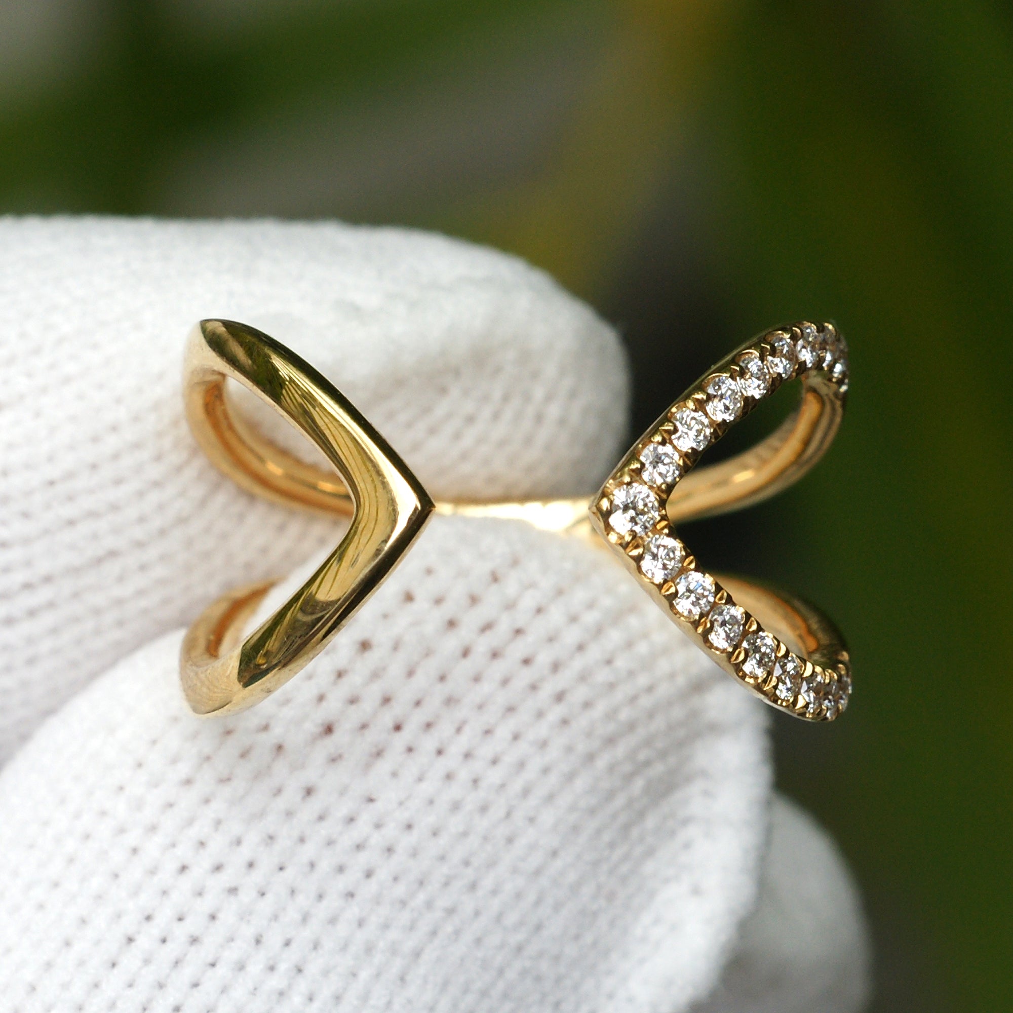 The Harlow Half Diamond Band