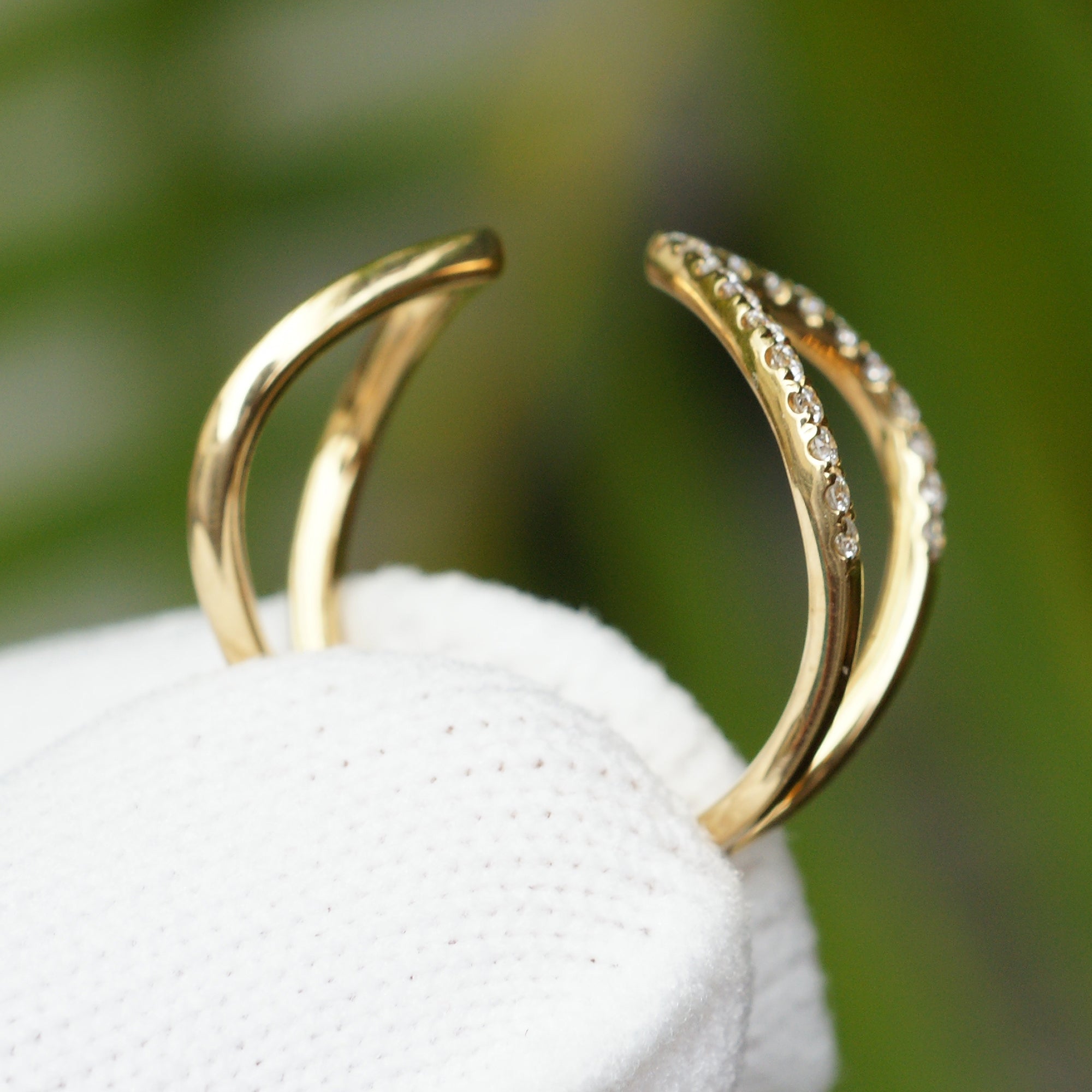 The Harlow Half Diamond Band