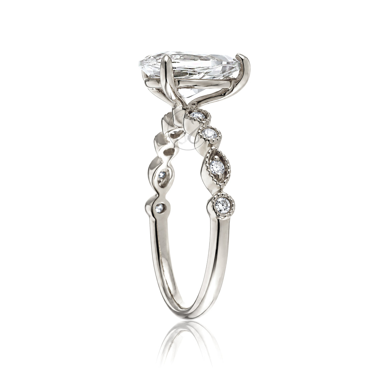 The Ivy Pear Diamond Ring
