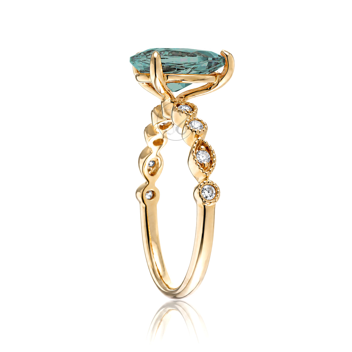 The Ivy Pear Green Sapphire Ring