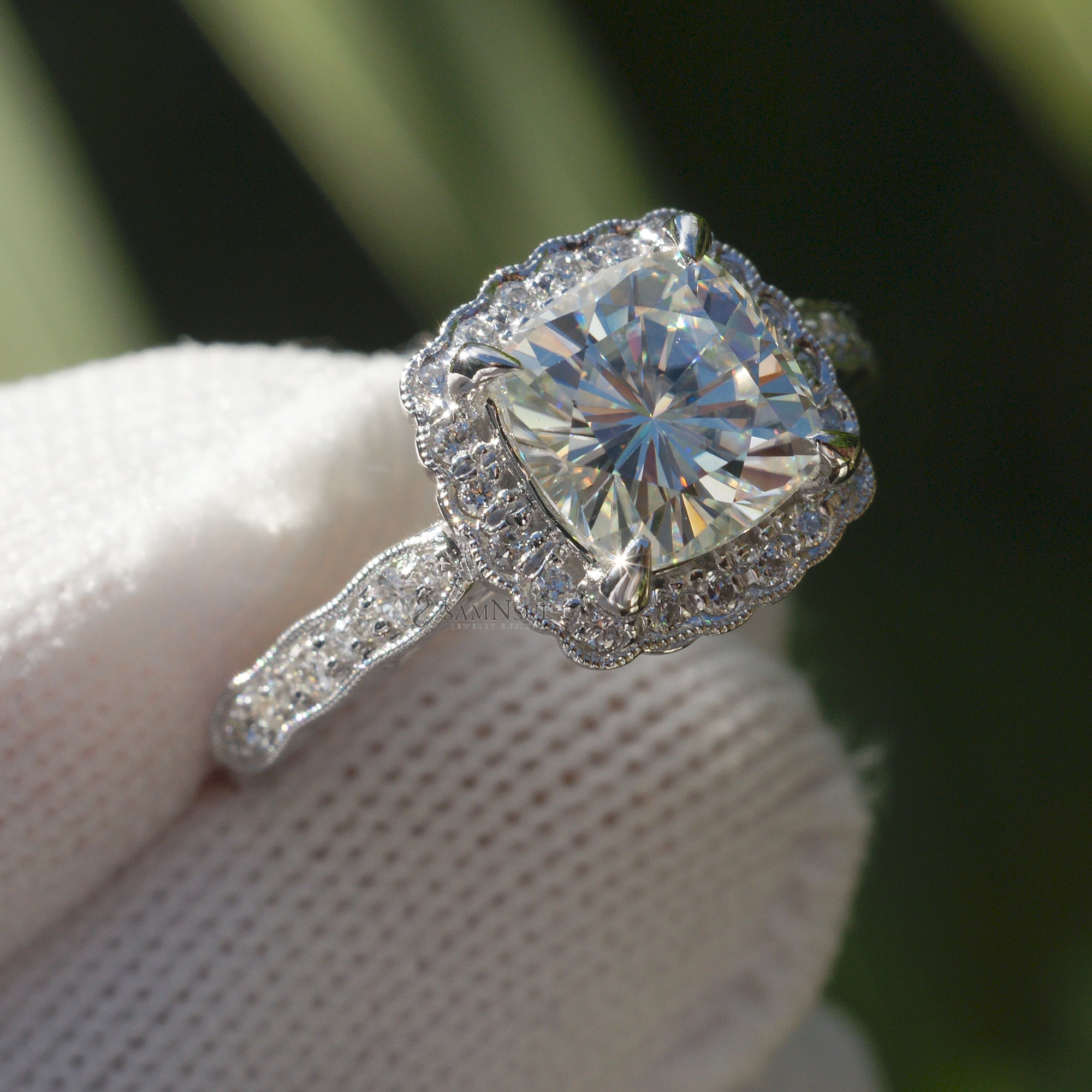 The Scallop Cushion Moissanite Ring (7.5mm FB)
