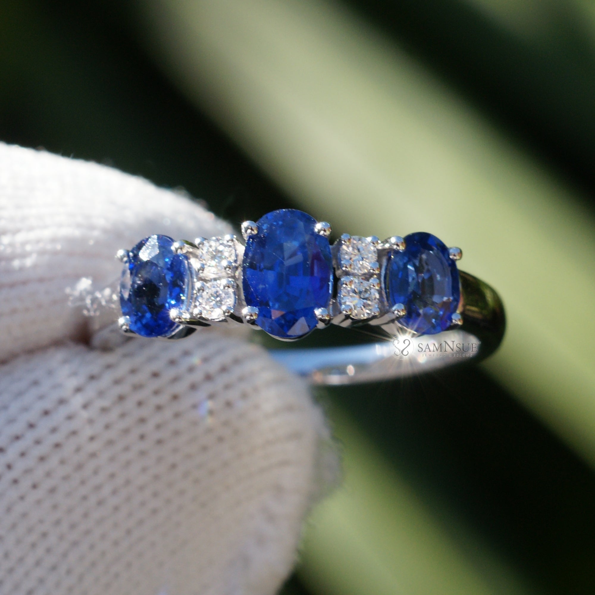 The Panya Oval Sapphire & Diamond Ring