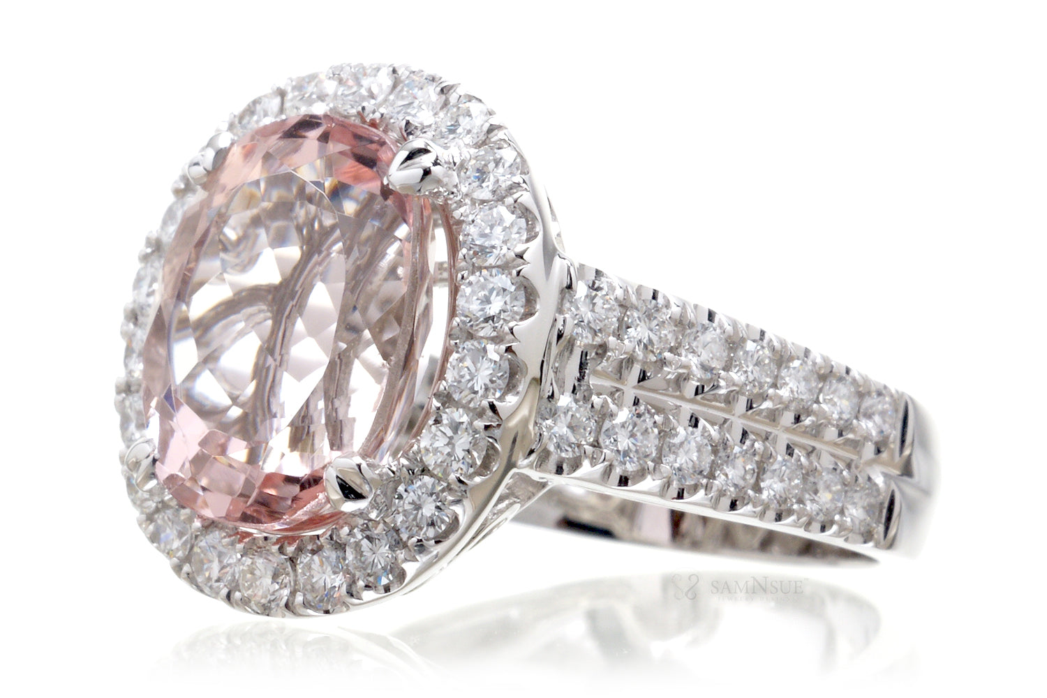 The Lydia Oval Morganite (12.5x10)