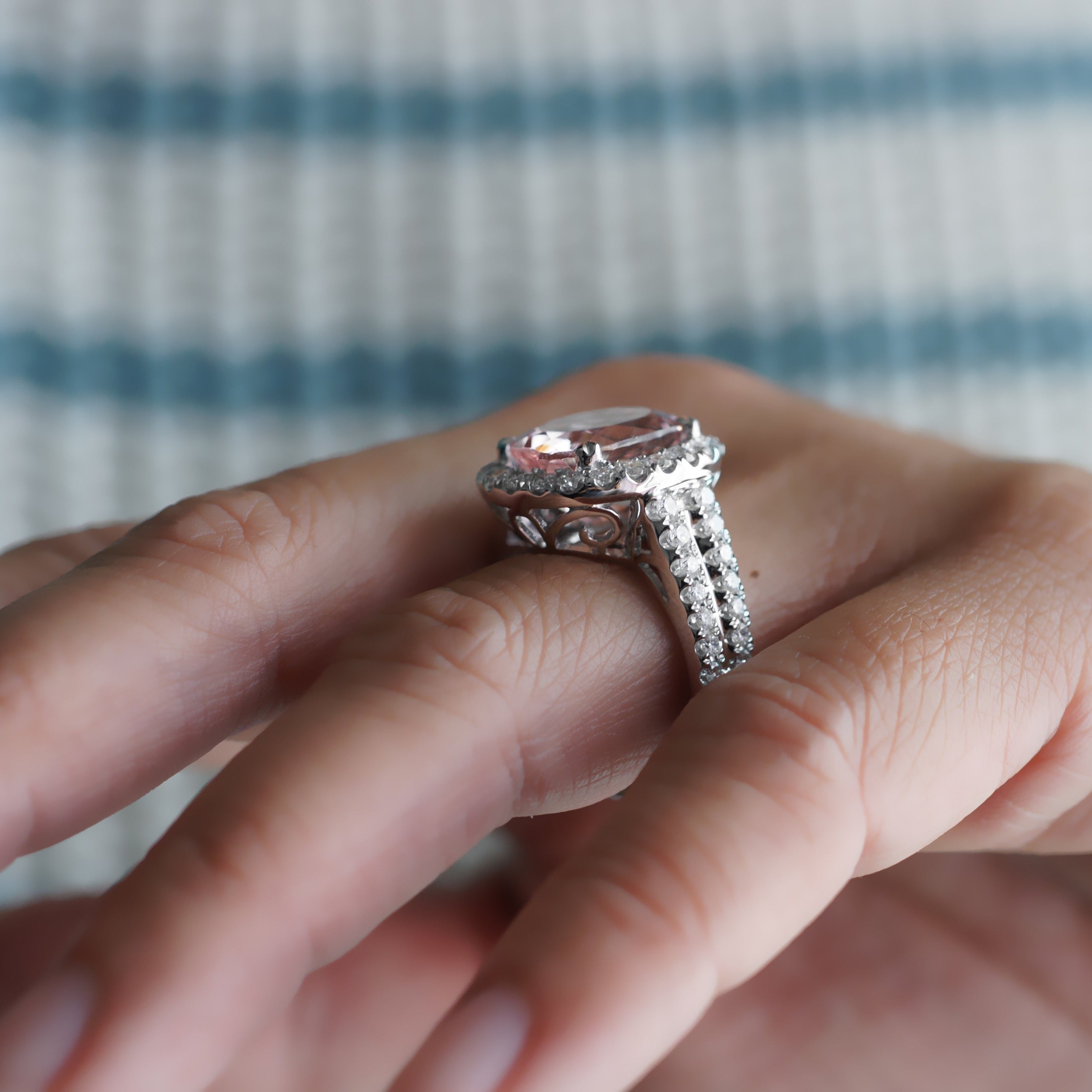 The Lydia Oval Cut Morganite Ring
