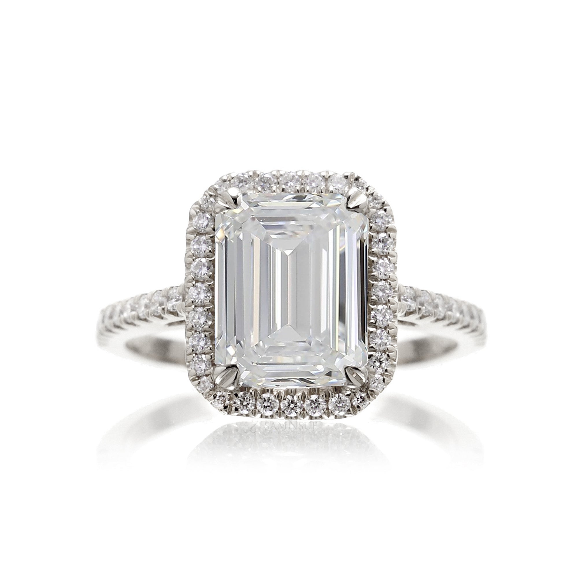 The Signature Emerald Lab-Grown Diamond Ring | White Gold Platinum