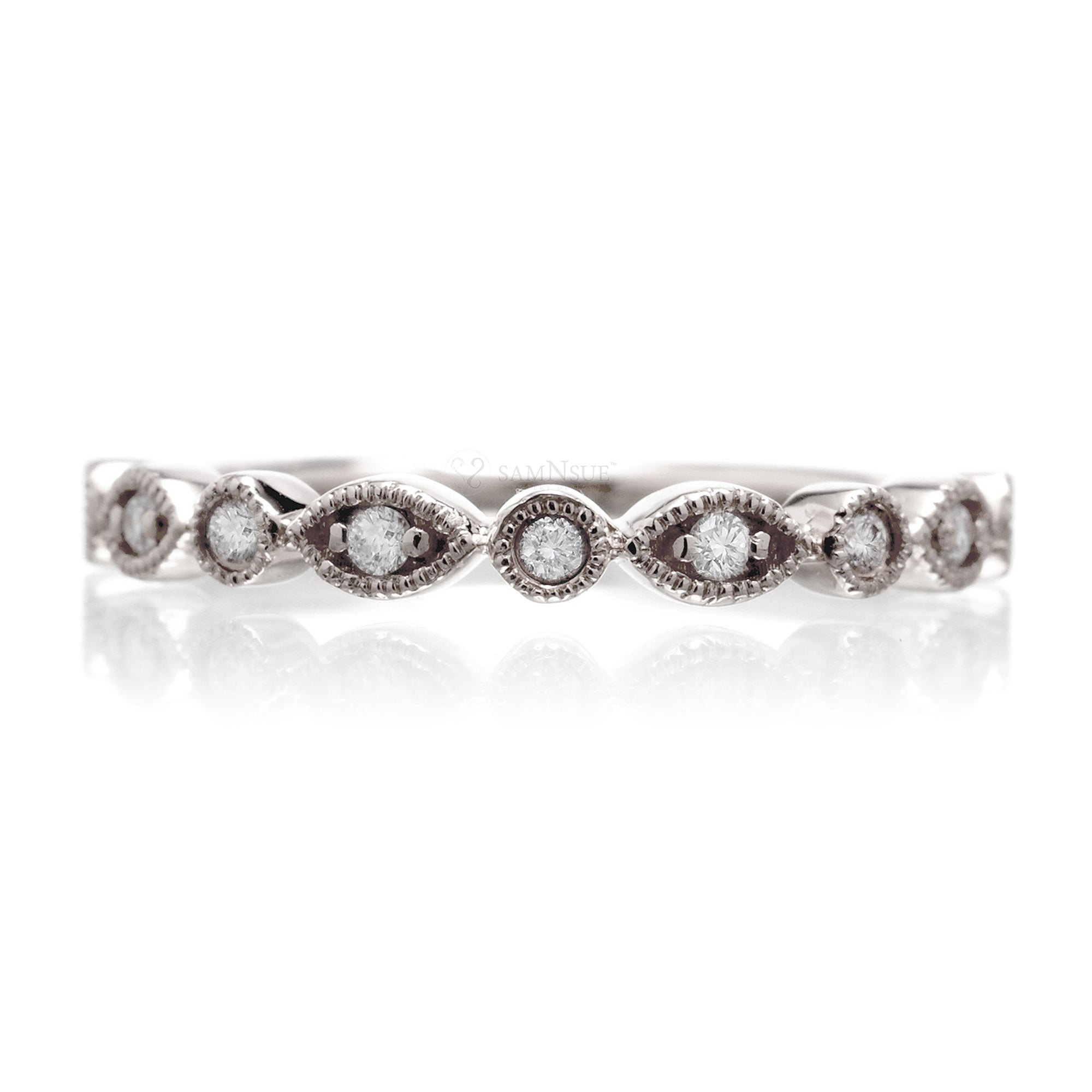Vintage style diamond ring with milgrain detailing in white gold