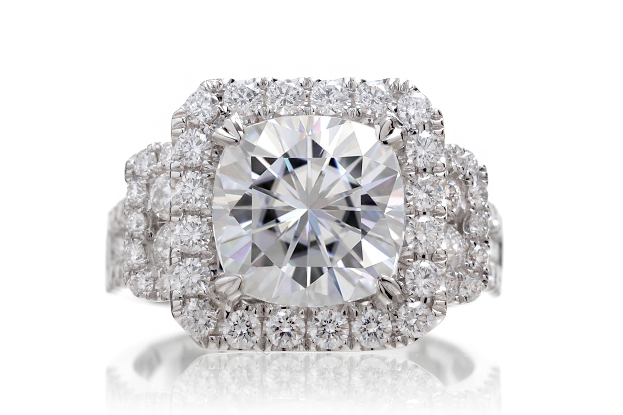 The Sydney Cushion Moissanite