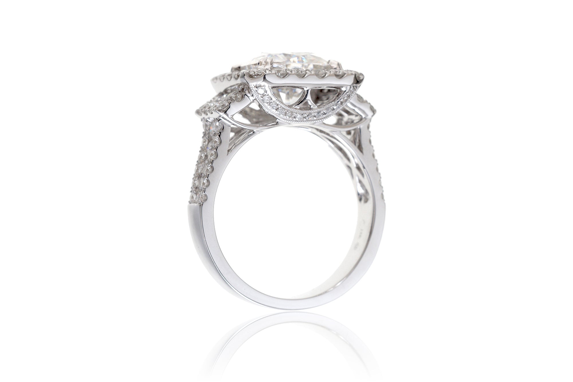 The Sydney Cushion Moissanite