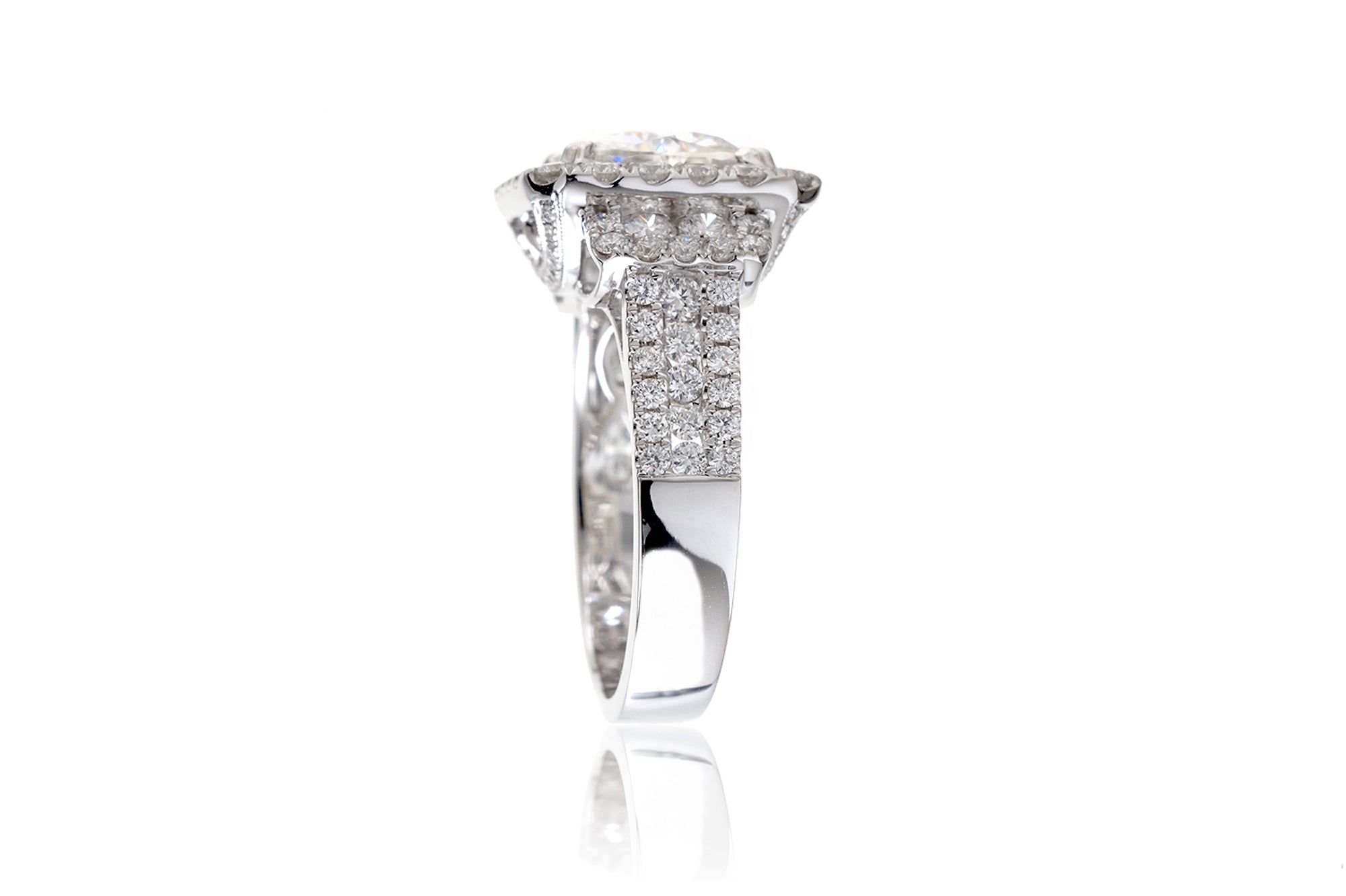 The Sydney Cushion Moissanite